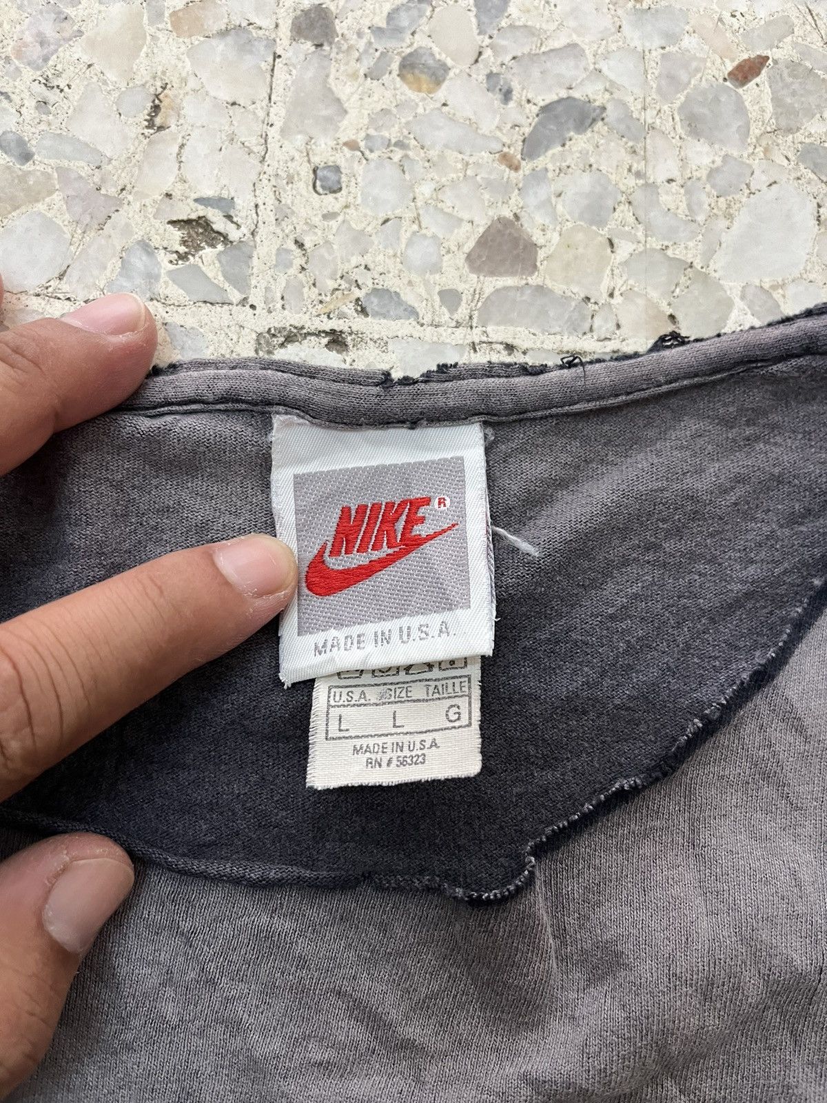 Nike × Vintage Vintage NIKE 90s P.L.A.Y distressed Size US L / EU 52-54 / 3 - 3 Thumbnail
