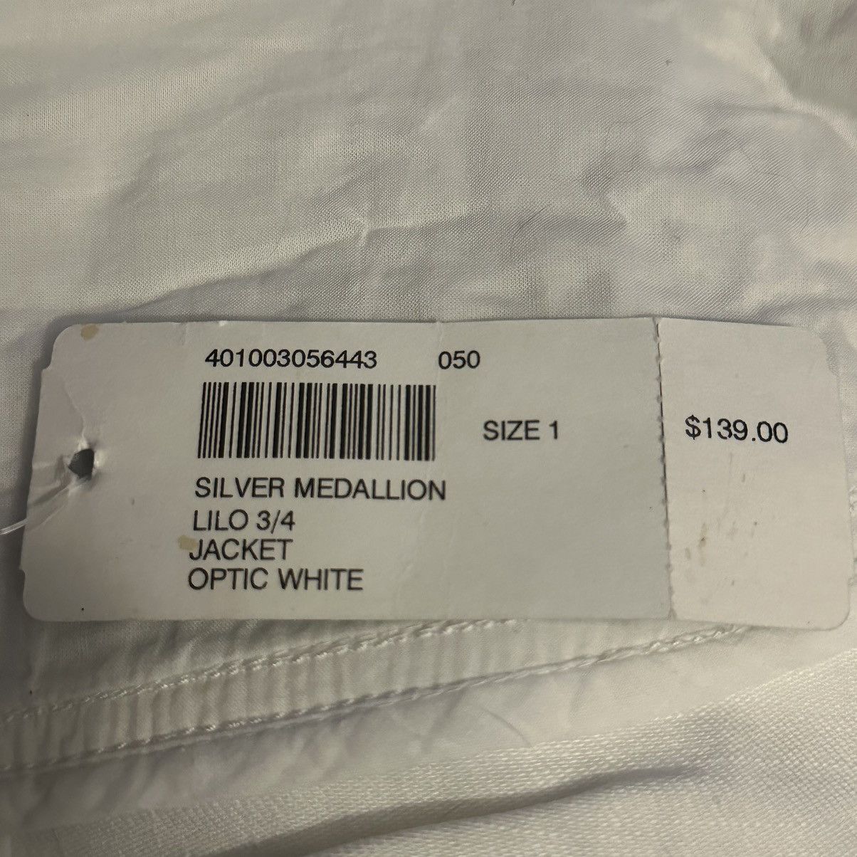 Chicos Chico’s white embellished silver medallion denim jacket Size M / US 6-8 / IT 42-44 - 6 Thumbnail