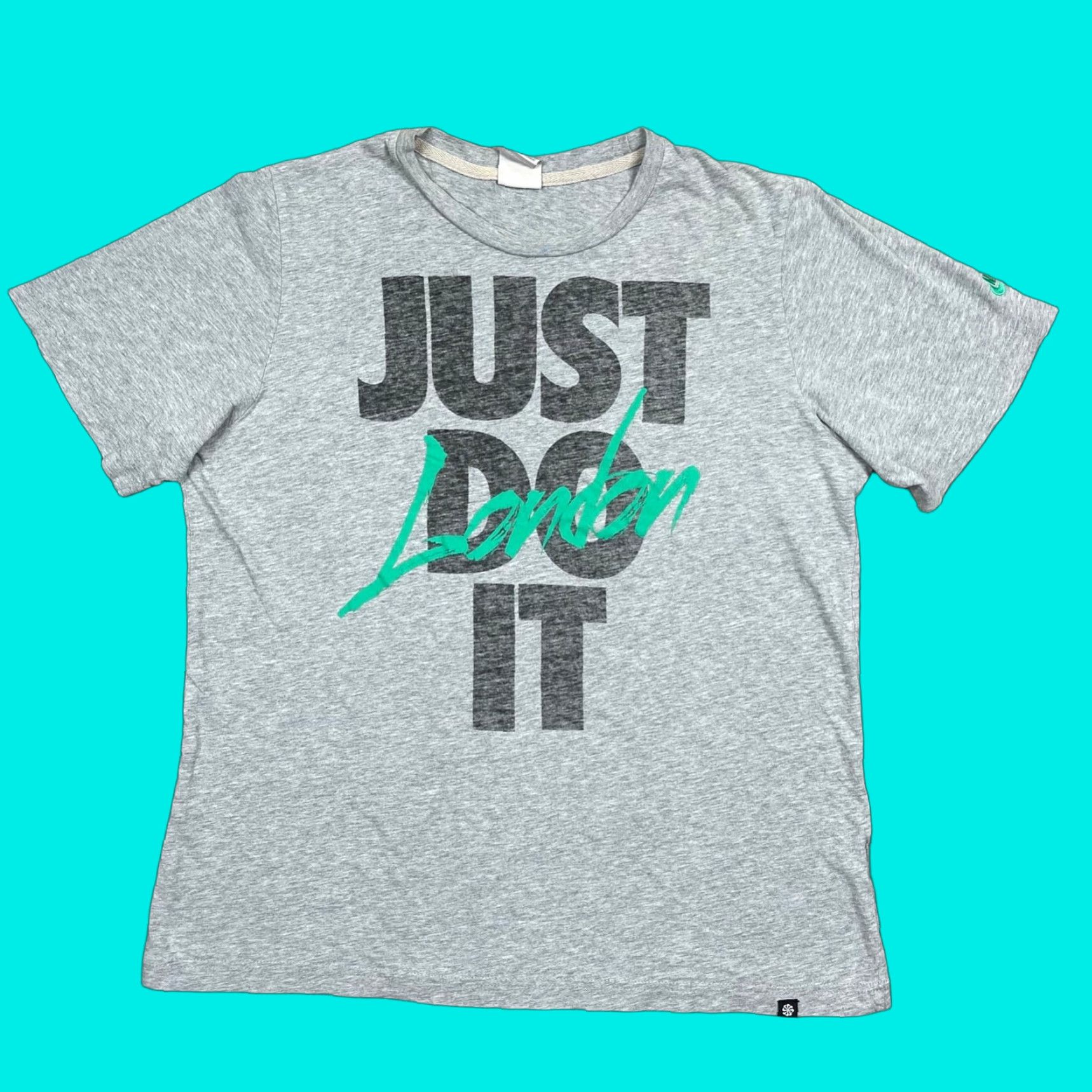 Nike Nike Shirt Mens L Gray Short Sleeve Just Do It London Vintage Y2k Tee Size US L / EU 52-54 / 3 - 1 Thumbnail
