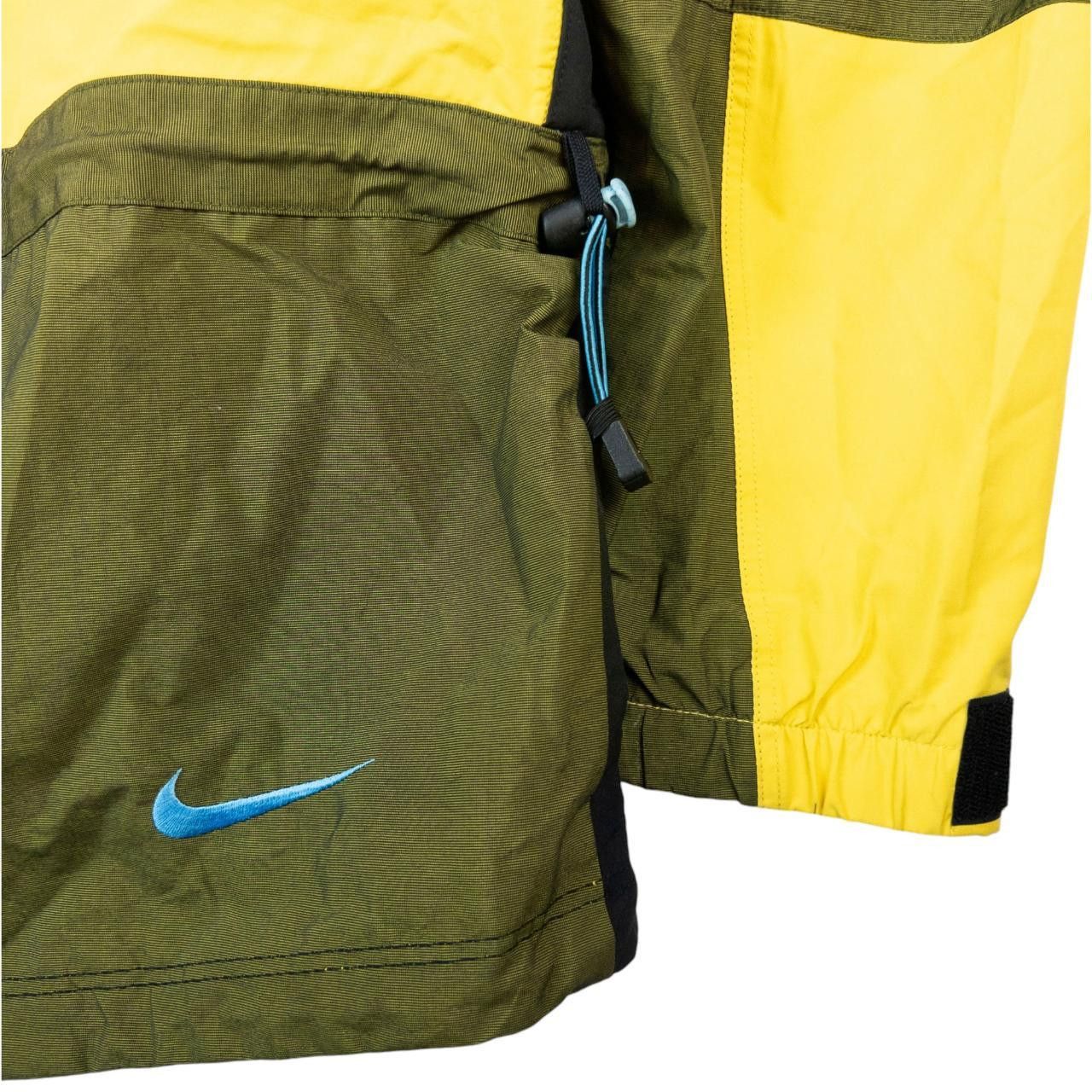 Nike ACG Vintage Nike ACG Zip Up Snowboarding Jacket Size XL Size US XL / EU 56 / 4 - 6 Thumbnail