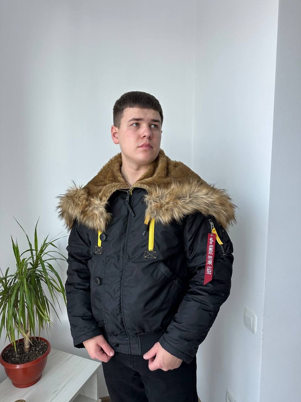 Alpha Industries × Vintage Vintage Alpha Industries Faux Fur Black Bomber Jacket Size US L / EU 52-54 / 3 - 4 Thumbnail