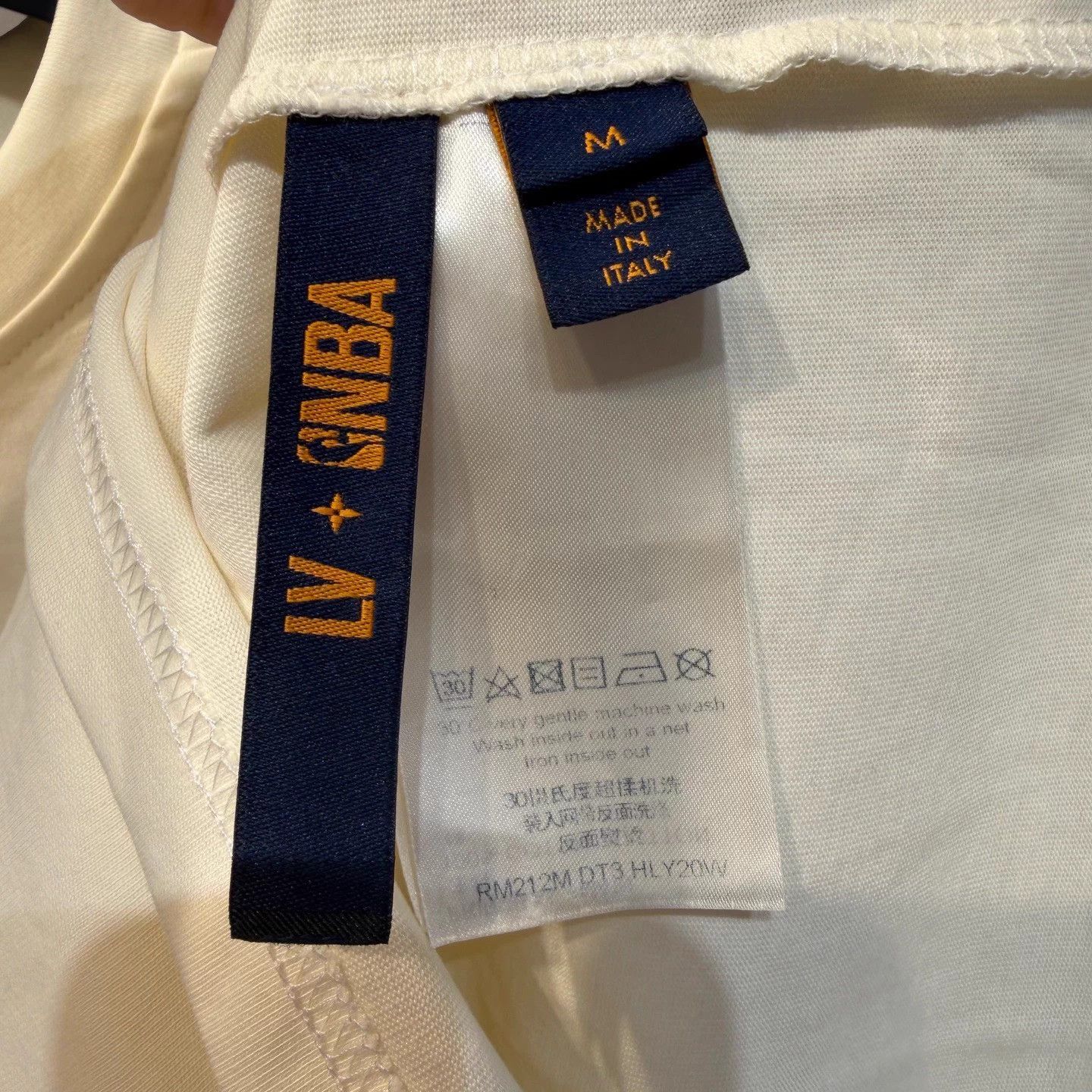 Louis Vuitton LV x NBA White Logo Short Sleeve Tee M Size US M / EU 48-50 / 2 - 4 Thumbnail