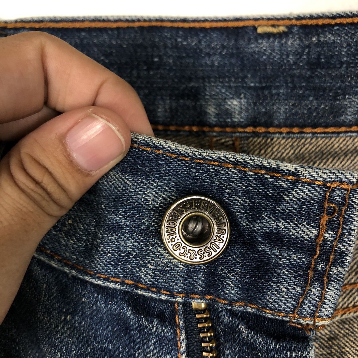 Levi's Vintage Clothing 🔥90’s Vintage Levi’s Lot 503 Distressed Denim Jeans Size US 32 / EU 48 - 13 Thumbnail