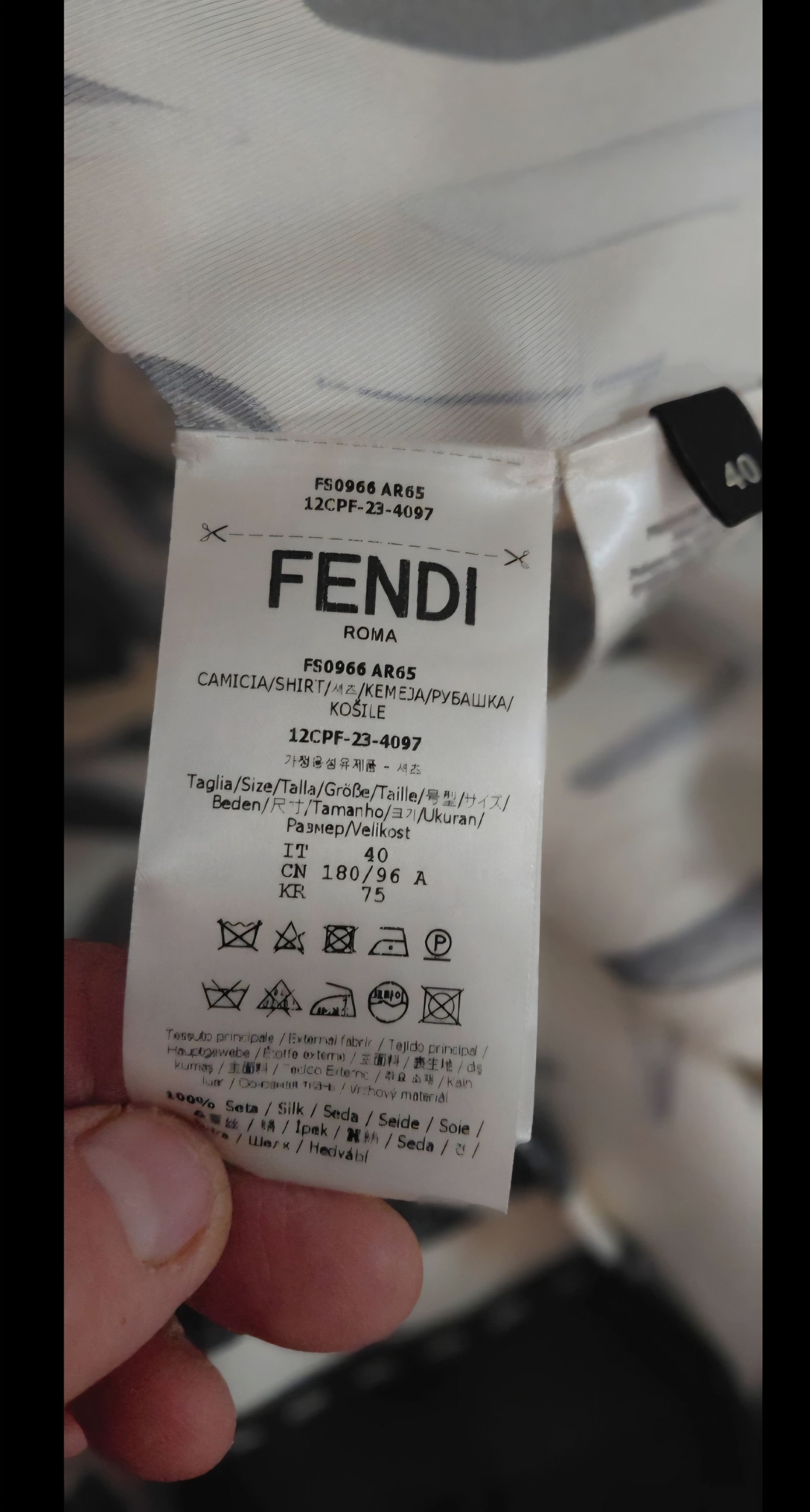 Fendi Camicia Seta n. 40 Size Size US XXS / EU 40 - 7 Thumbnail