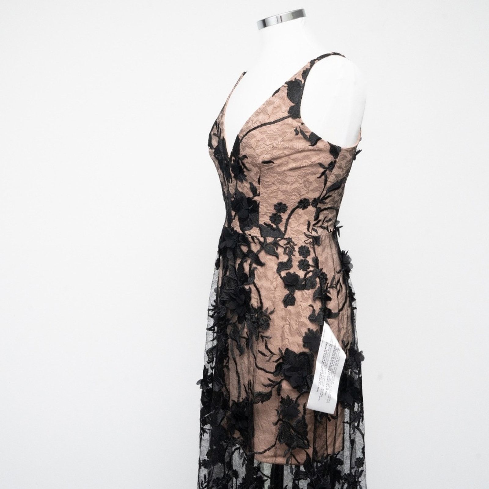 Dress the Population Dress the Population. Sidney Gown . Size S / US 4 / IT 40 - 9 Thumbnail