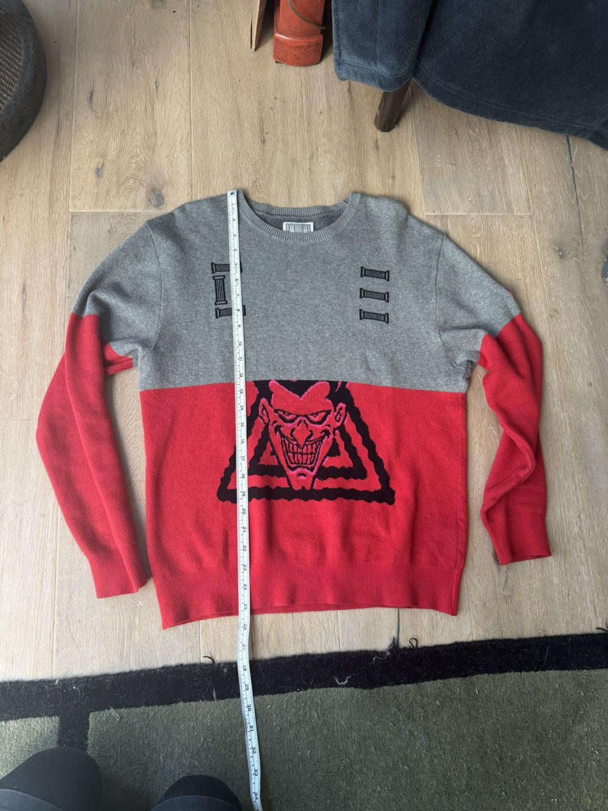 Cav Empt Cav Empt “Joker” cotton sweater colorblock grey and red Sz L Size US L / EU 52-54 / 3 - 6 Thumbnail