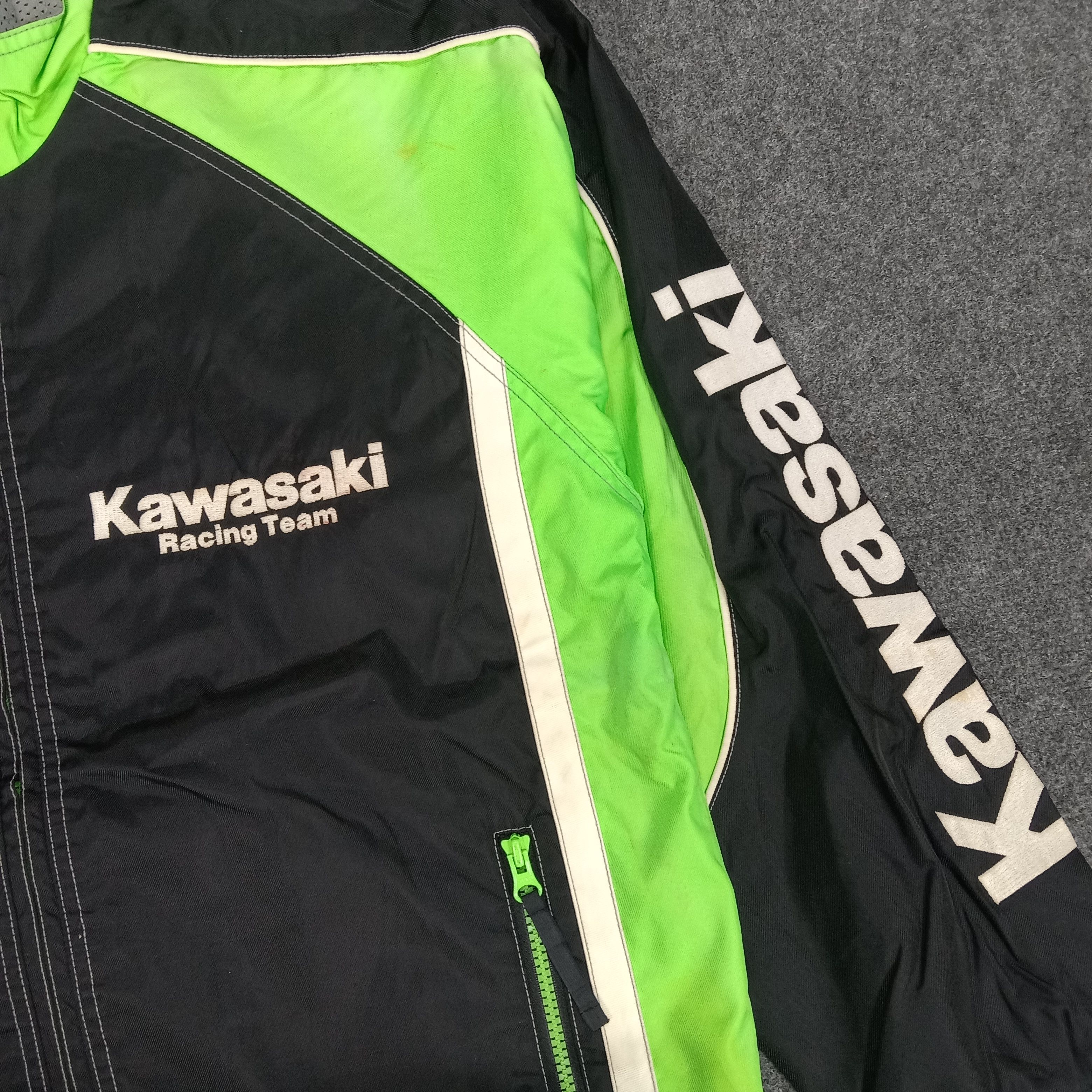 Japanese Brand × Vintage Kawasaki Racing Team Taichi Motorsports Jacket Size US L / EU 52-54 / 3 - 5 Thumbnail
