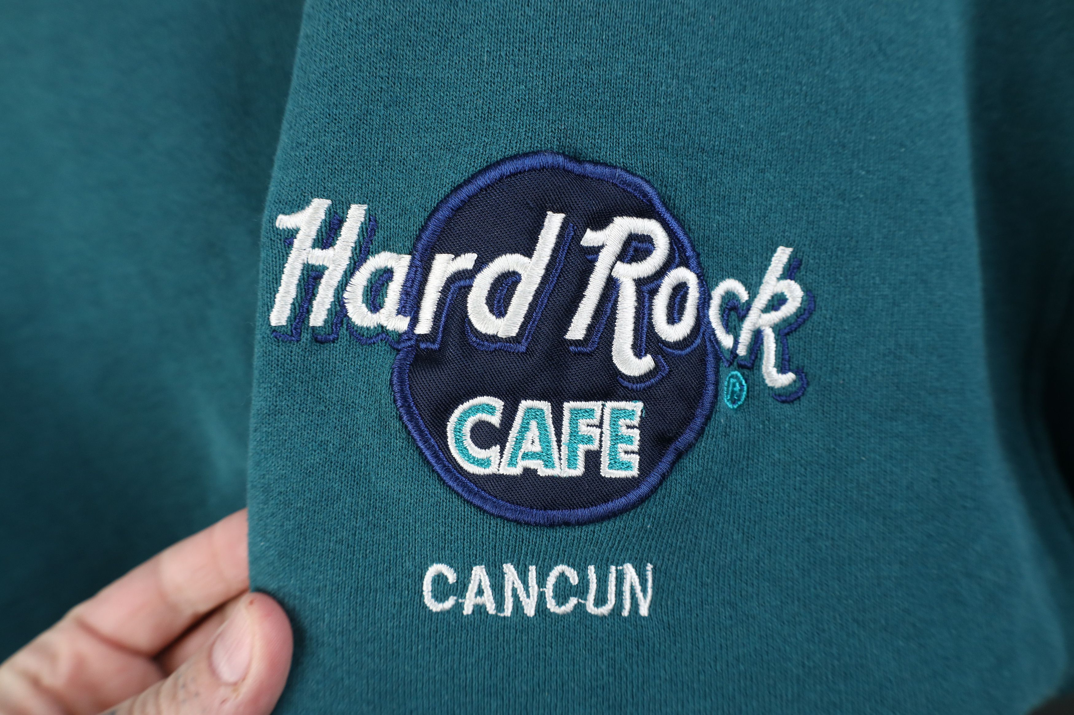 Hard Rock Cafe Vintage 90s Hard Rock Cafe Spell Cancun Crewneck Sweatshirt Size US L / EU 52-54 / 3 - 4 Thumbnail