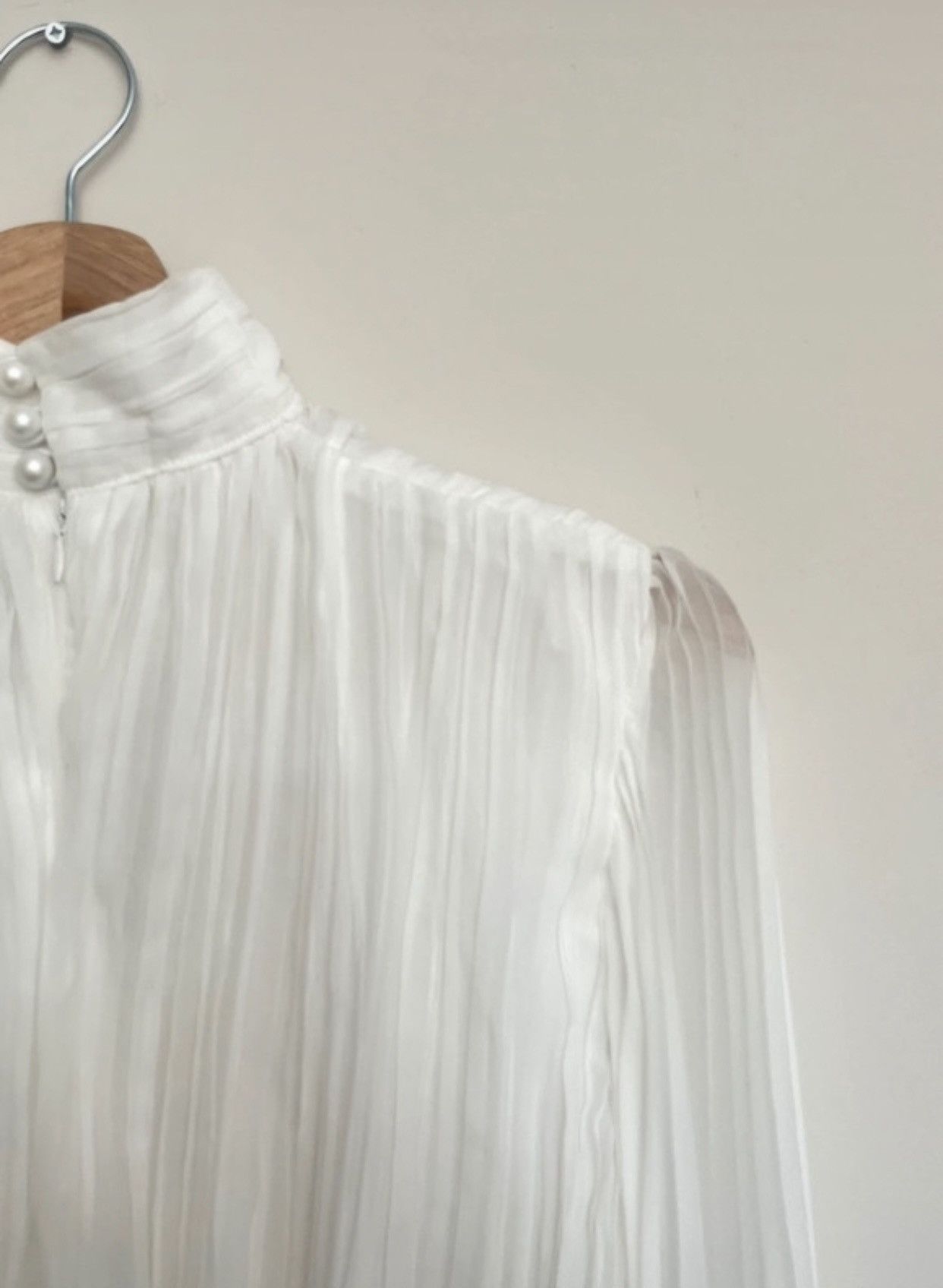 Other White angel-style dress with asymmetrical sleeves, Size XS / US 0-2 / IT 36-38 - 5 Thumbnail