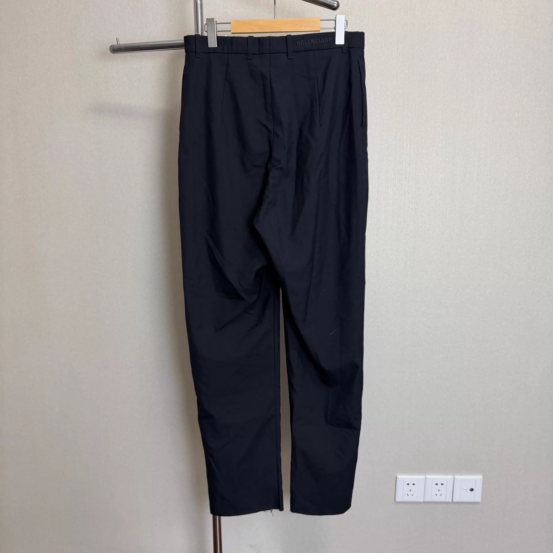 Balenciaga Balenciaga Men's Black Tailored Trousers Size 36 Size US 36 / EU 52 - 2 Thumbnail