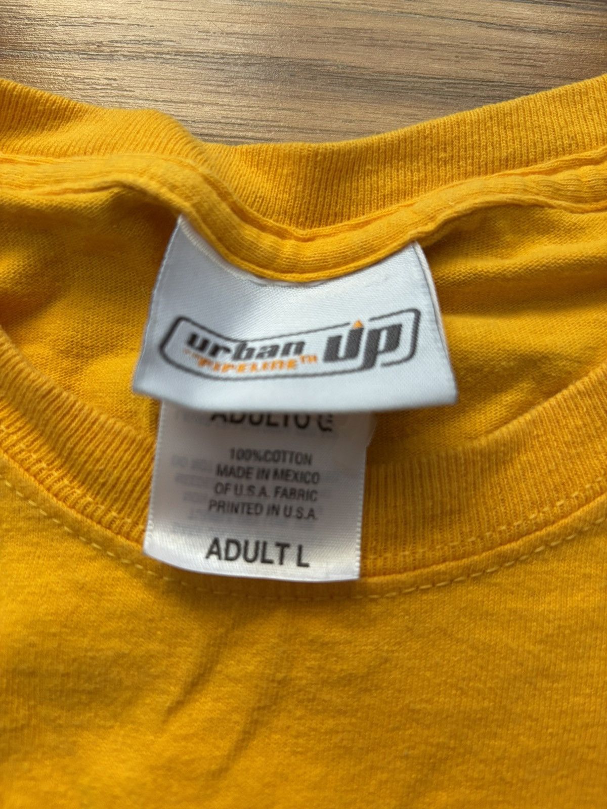 Urban Pipeline VINTAGE unban pipeline solar surfer board wax shirt Size US L / EU 52-54 / 3 - 3 Thumbnail