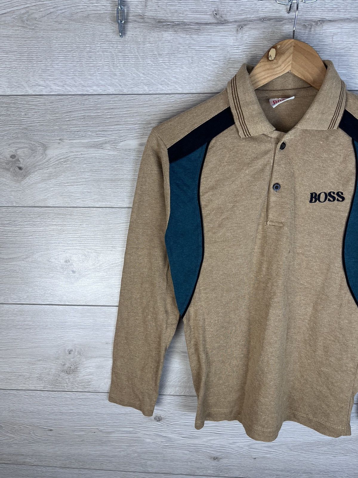 Hugo Boss Vintage men’s long sleeve Hugo Boss classic size S 1990s Size US S / EU 44-46 / 1 - 2 Thumbnail