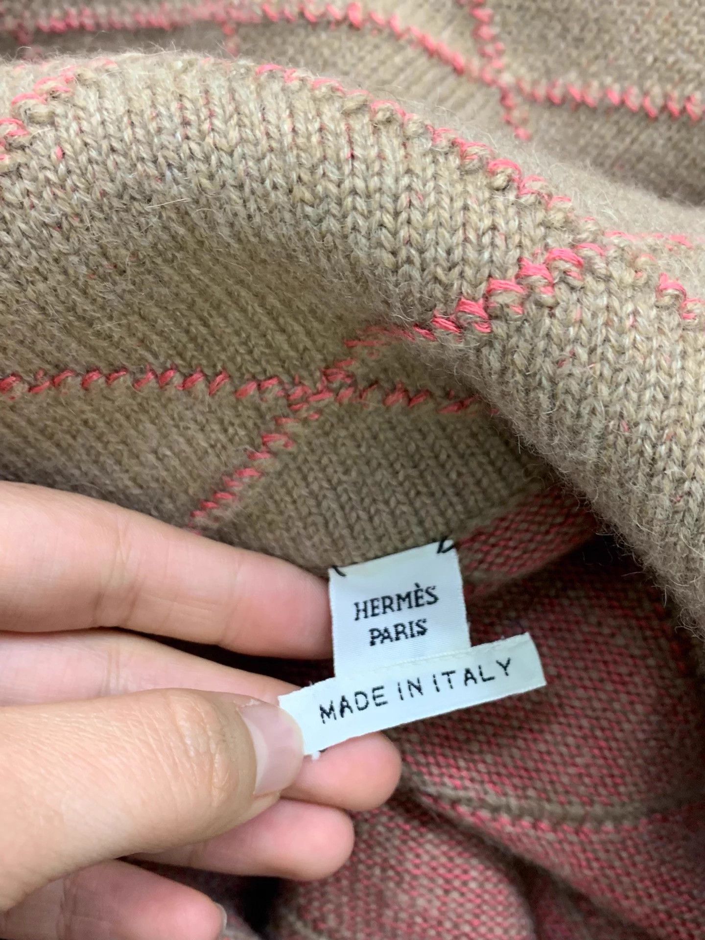 Hermes Hermes Khaki Quilted Cashmere New Sweater 34 Size XS / US 0-2 / IT 36-38 - 4 Thumbnail