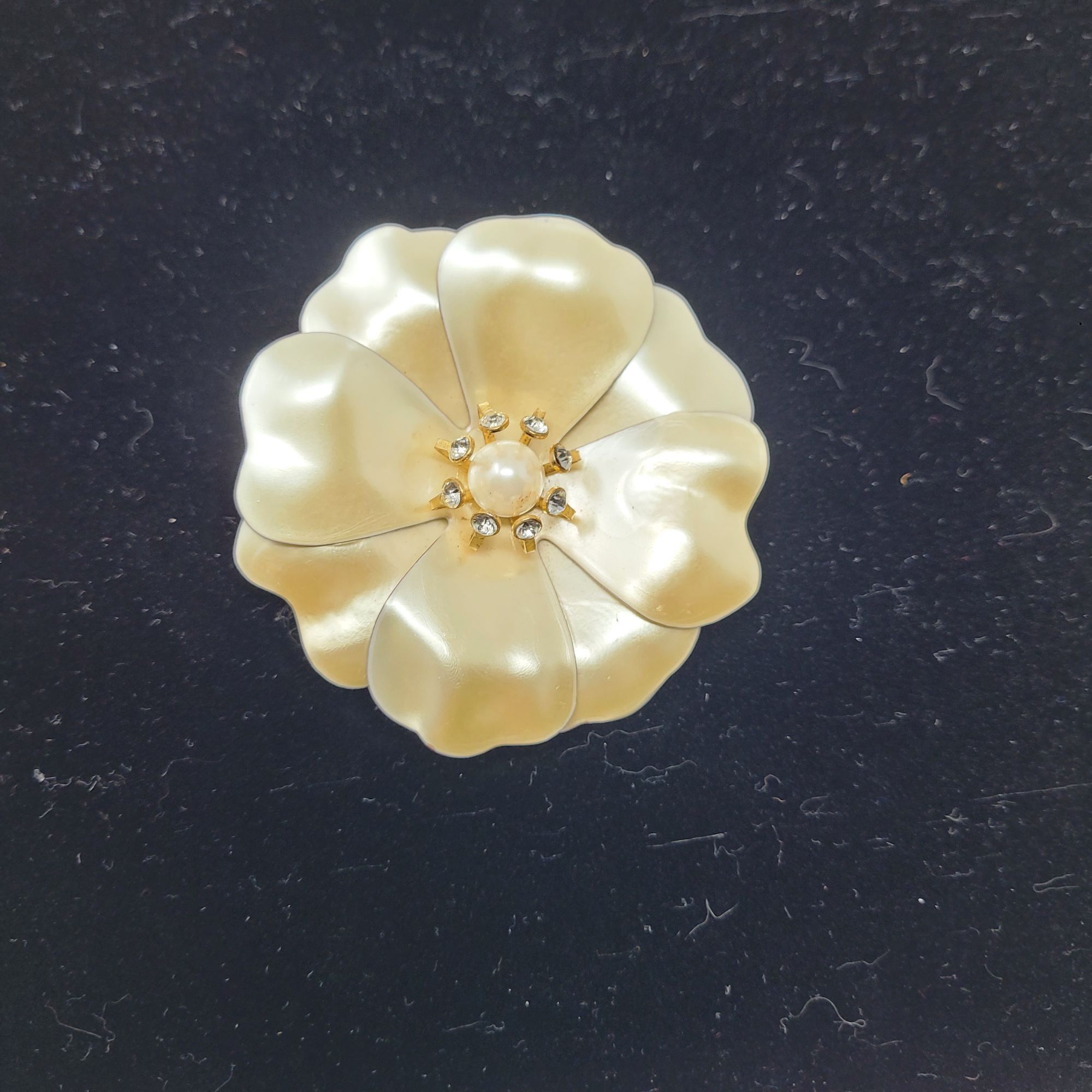 Vintage Vintage 60s Faux Mother Of Pearl Flower Brooch Faux Pearl Rh Size ONE SIZE - 6 Thumbnail