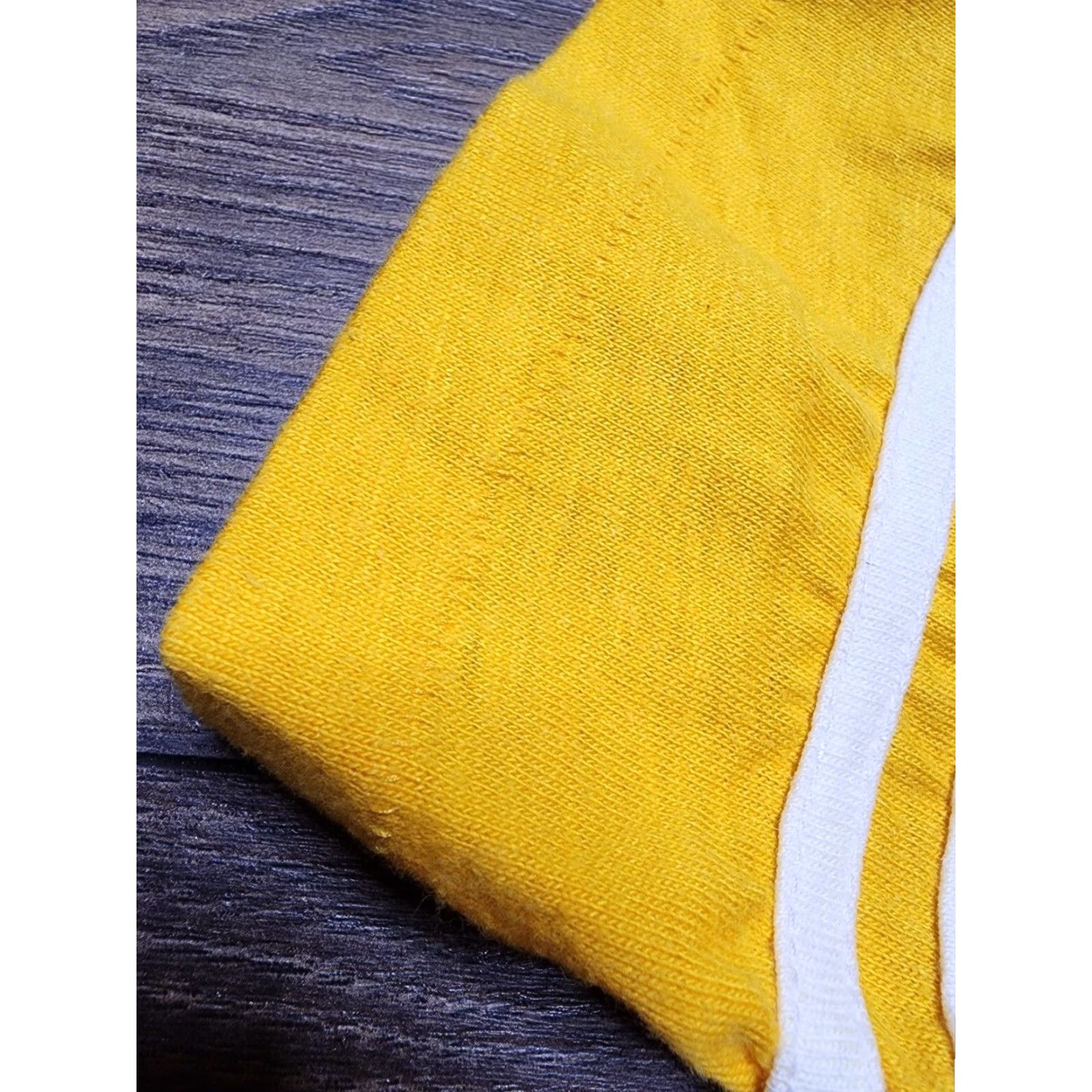 Vintage VINTAGE Collegiate Pacific 70s Men's L Iowa College T Shirt Short Sleeve Cotton Blend Yellow Mens Size US L / EU 52-54 / 3 - 2 Thumbnail
