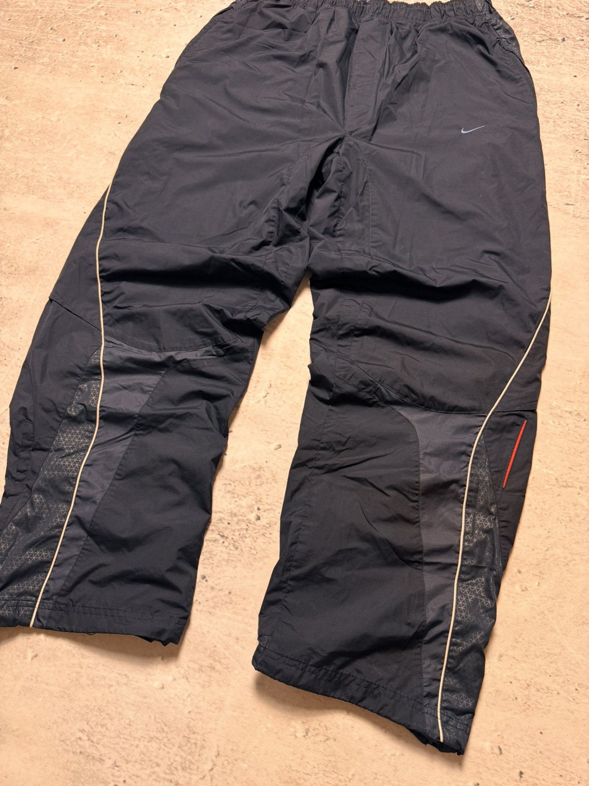 Nike × Vintage NIKE SHOX VINTAGE BASIC LOGO OVERSIZE BAGGY PANTS Size US 34 / EU 50 - 4 Thumbnail