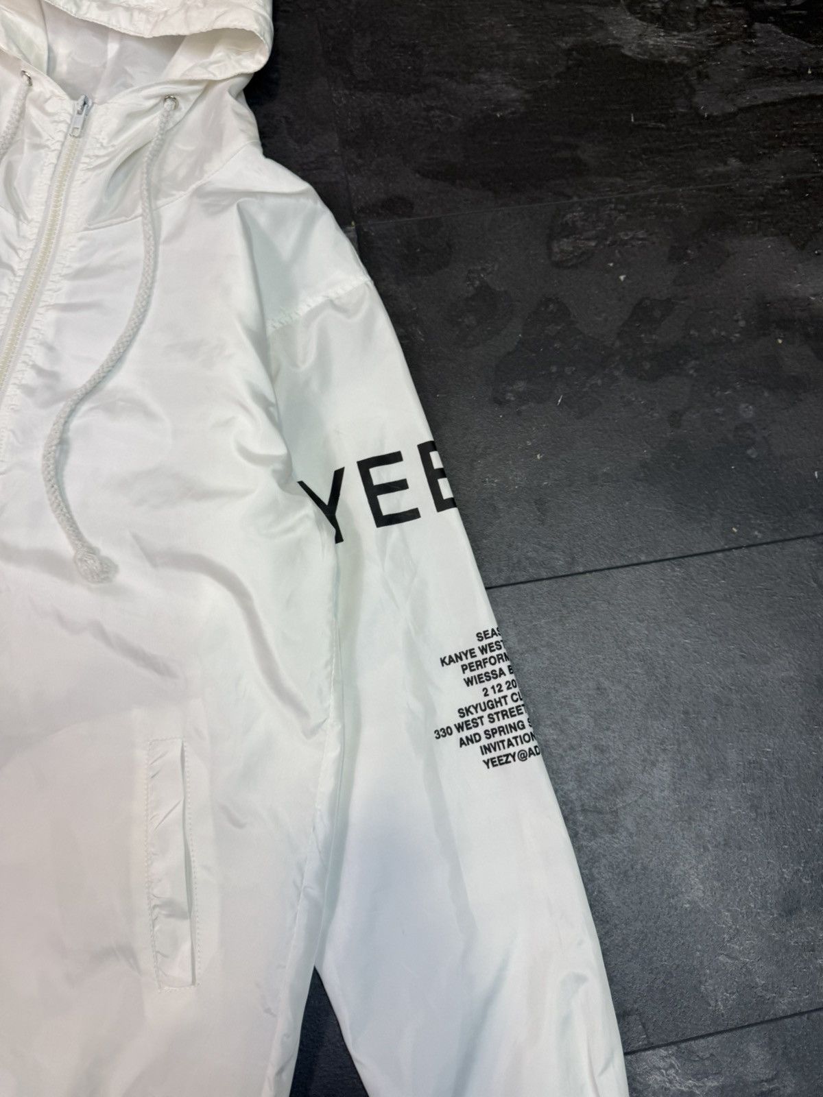 Vintage Yeezus Tour 3 Logo Jacket Kanye West Streetwear USA S Rap Size US S / EU 44-46 / 1 - 6 Thumbnail