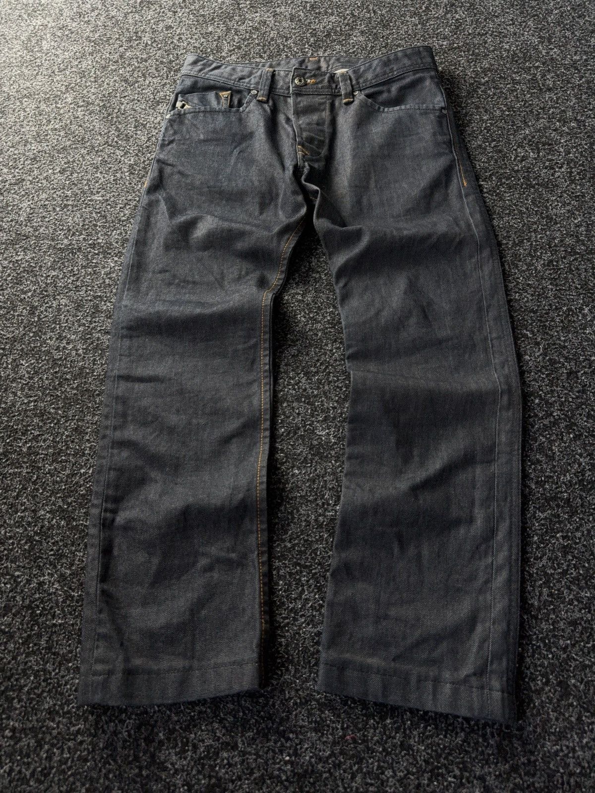 Diesel 00s Designer luxury Diesel Darron Tapered Dark Denim Jeans Size US 30 / EU 46 - 1 Thumbnail