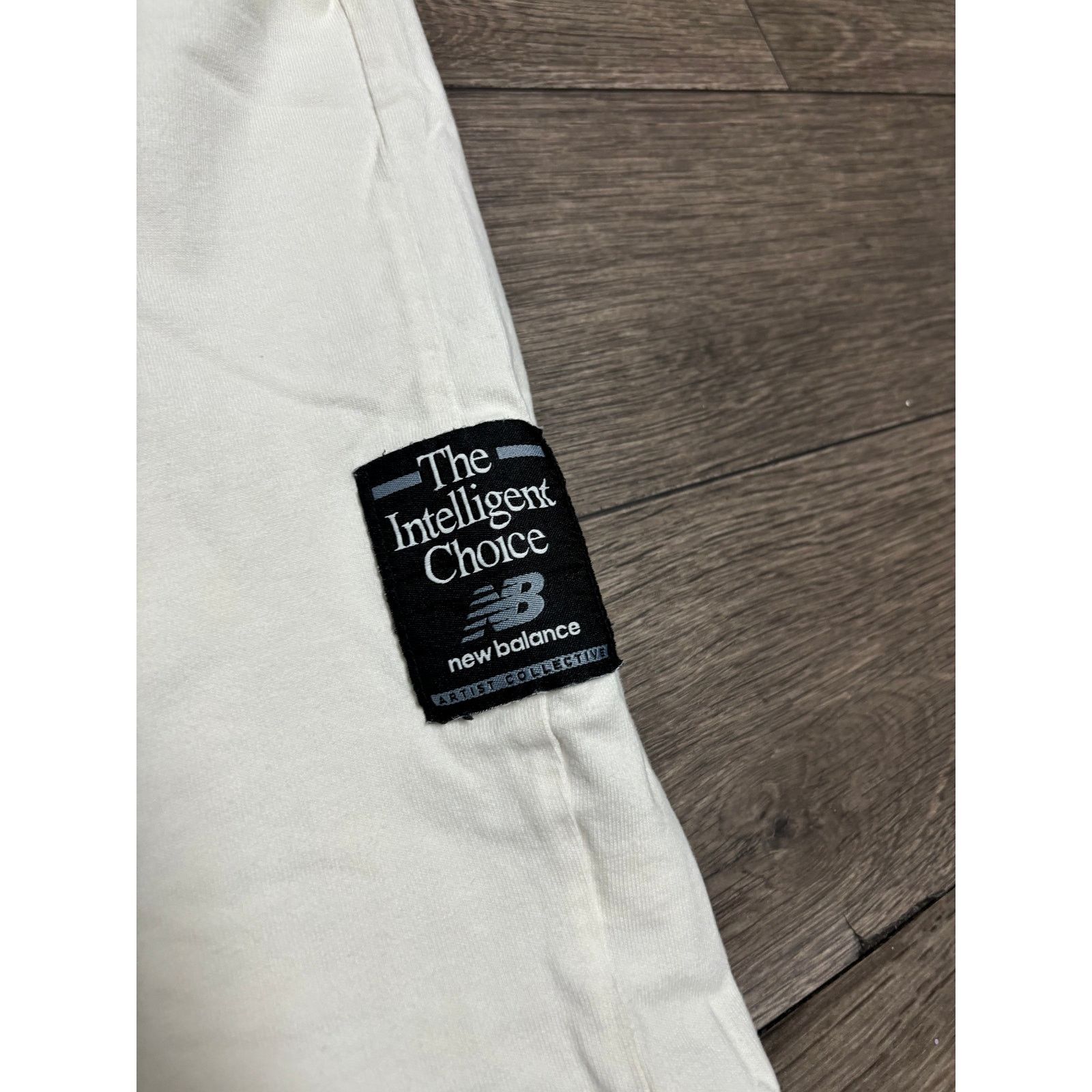 New Balance New Balance Christopher Delorenzo White Tee Sz XS Size US XS / EU 42 / 0 - 4 Thumbnail