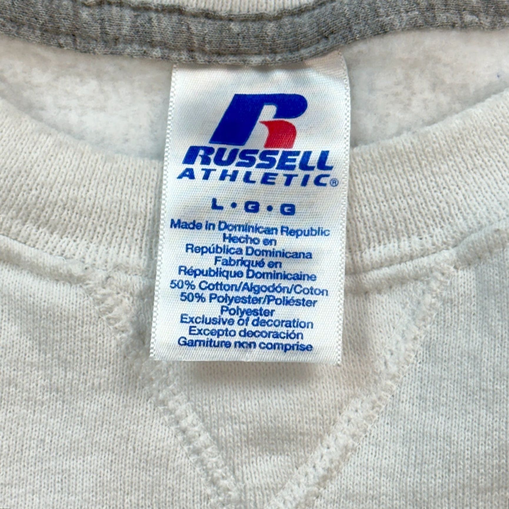Russell Athletic VINTAGE Russell Athletic Sweatshirt Mens Large White V Stitch Crewneck Pullover Y2K Size US L / EU 52-54 / 3 - 4 Thumbnail