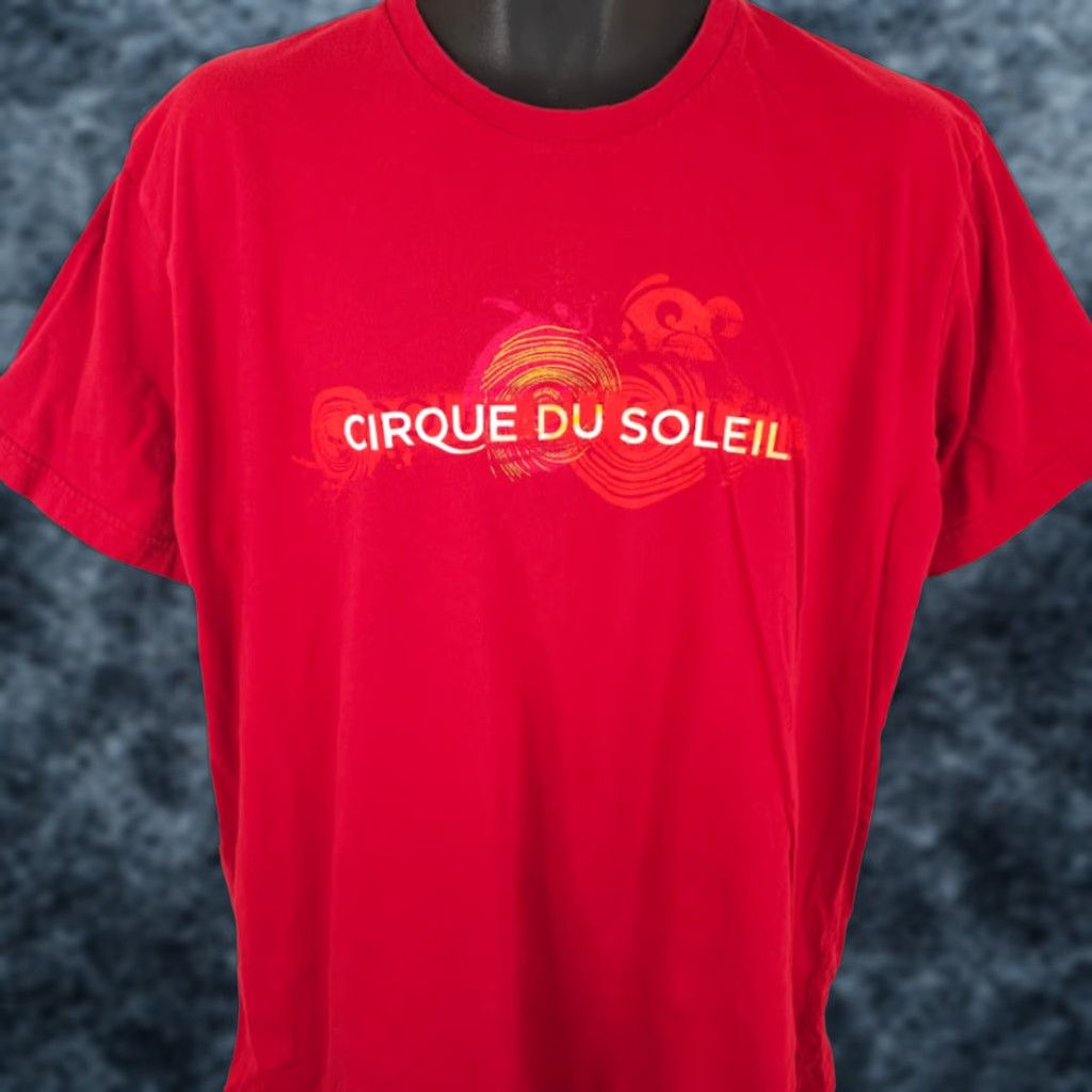 Vintage VINTAGE Cirque du Soleil T Shirt Mens XL Red Made In Canada Size US XL / EU 56 / 4 - 1 Thumbnail