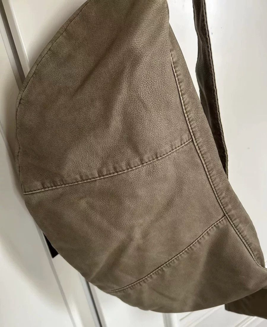 Japanese Brand Retro y2k faded pu leather ruched strap shoulder hobo bag Size ONE SIZE - 7 Thumbnail