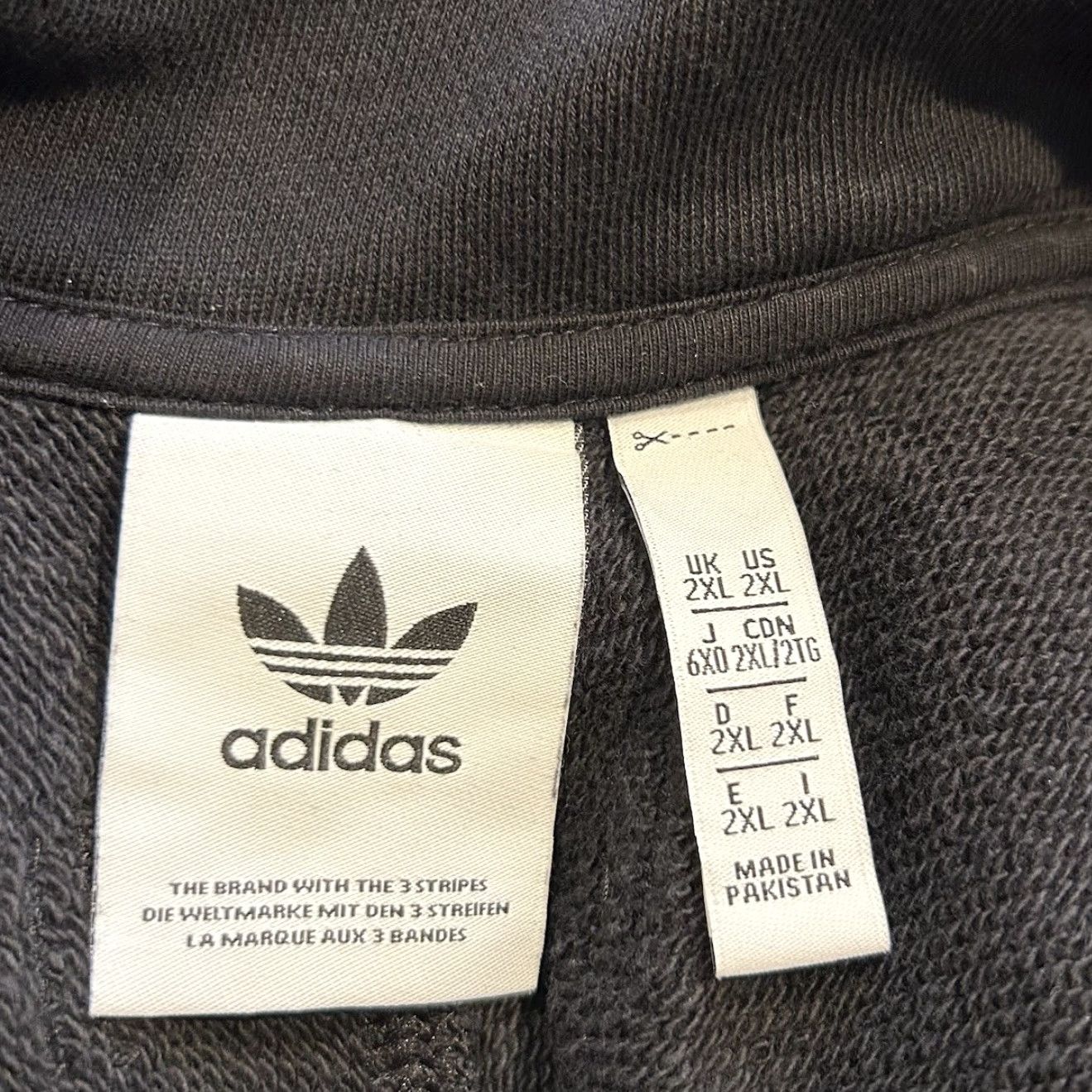 Adidas Adidas Originals R Y V Quarter Zip Pullover Sweatshirt 2XL Men Black Polo Zip Sweatshirt Mens Regular Fit Long Sleeve Hooded? Size US XXL / EU 58 / 5 - 4 Thumbnail