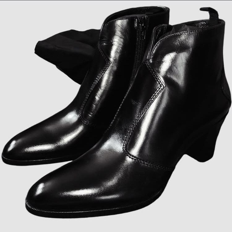 靴 CELINE Pages Boots 39 Celine × Hedi Slimane CELINE SZ 39 PAGES 85 BOOTS | Grailed