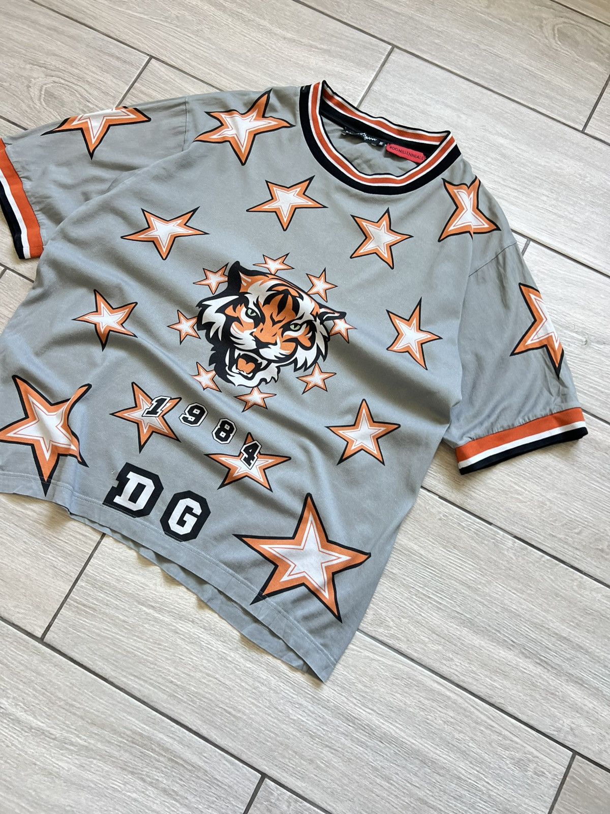Dolce & Gabbana Dolce Gabbana Tiger Print Star Jersey Tee Hype Luxury Size US M / EU 48-50 / 2 - 4 Thumbnail