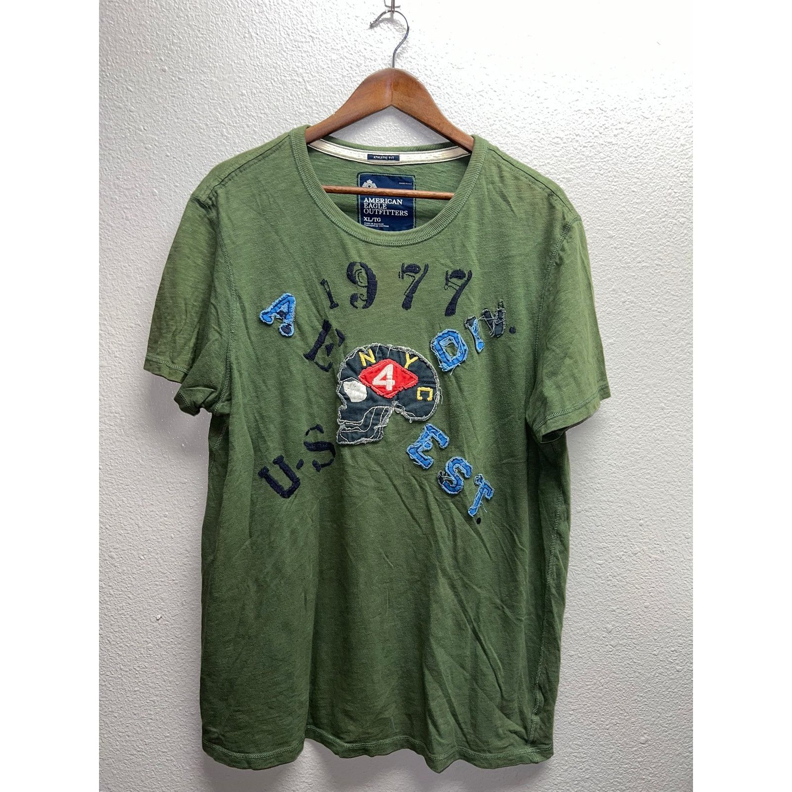 American Eagle Outfitters American Eagle US Division Shirt United States NYC Tee Y2K L Size US L / EU 52-54 / 3 - 1 Thumbnail