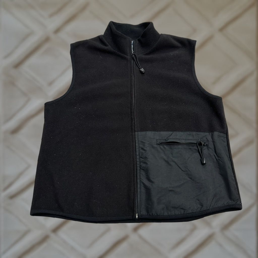 Old Navy Old Navy Womens Vest Fleece Medium Black Full Zip Pocket Jacket Outdoor Hiking Size M / US 6-8 / IT 42-44 - 1 Thumbnail