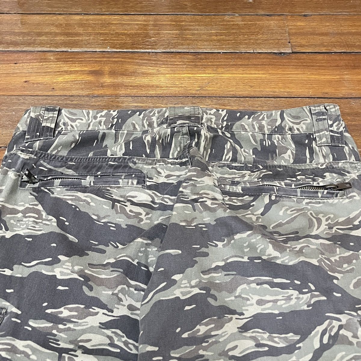 Japanese Brand Rare Vintage The Root Three Tiger Stripe Flared Pants 2000s Size US 35 - 4 Thumbnail
