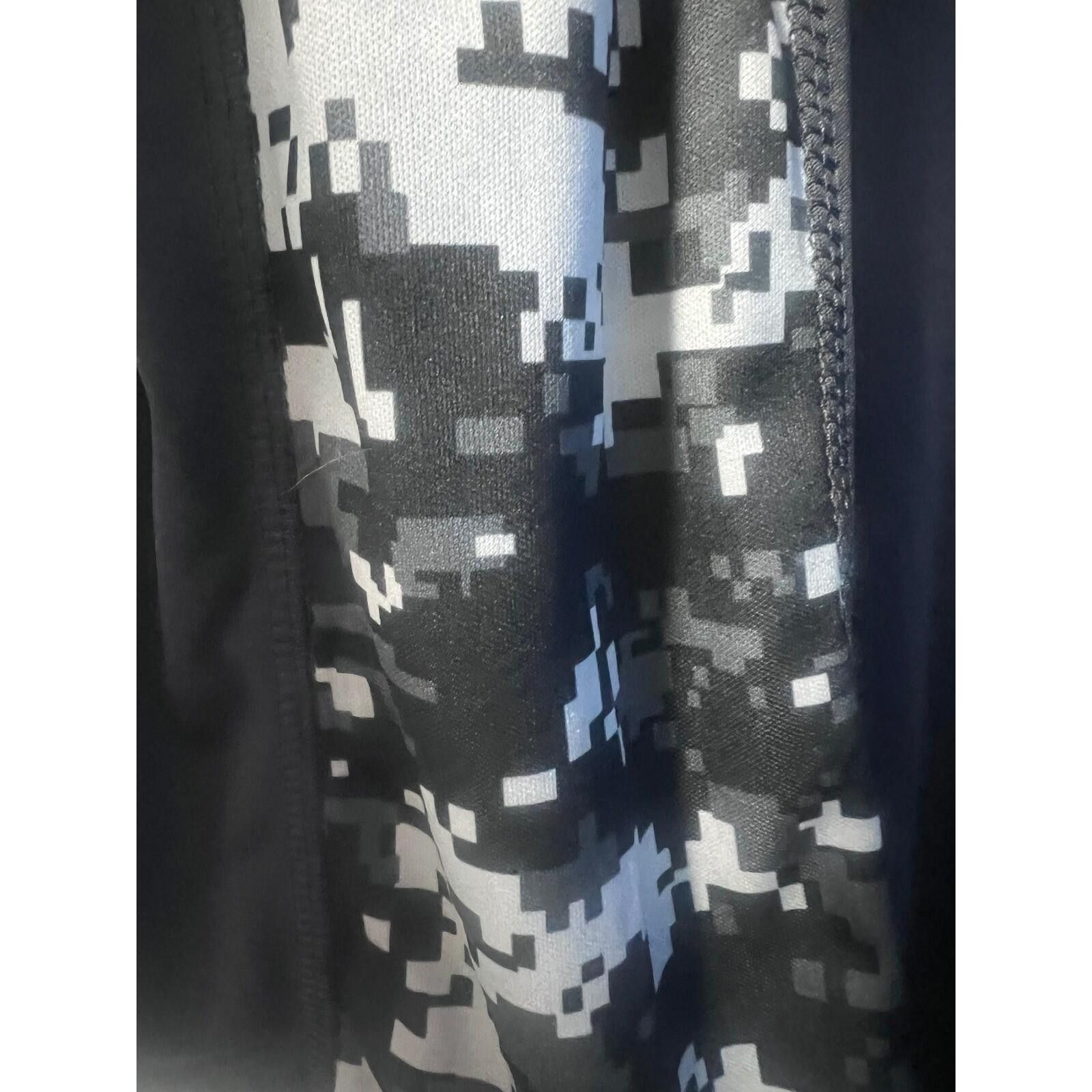 Colosseum Athletics Colosseum Mizzou Pullover Mens XXL Grey Camo NWT Size US XXL / EU 58 / 5 - 3 Thumbnail