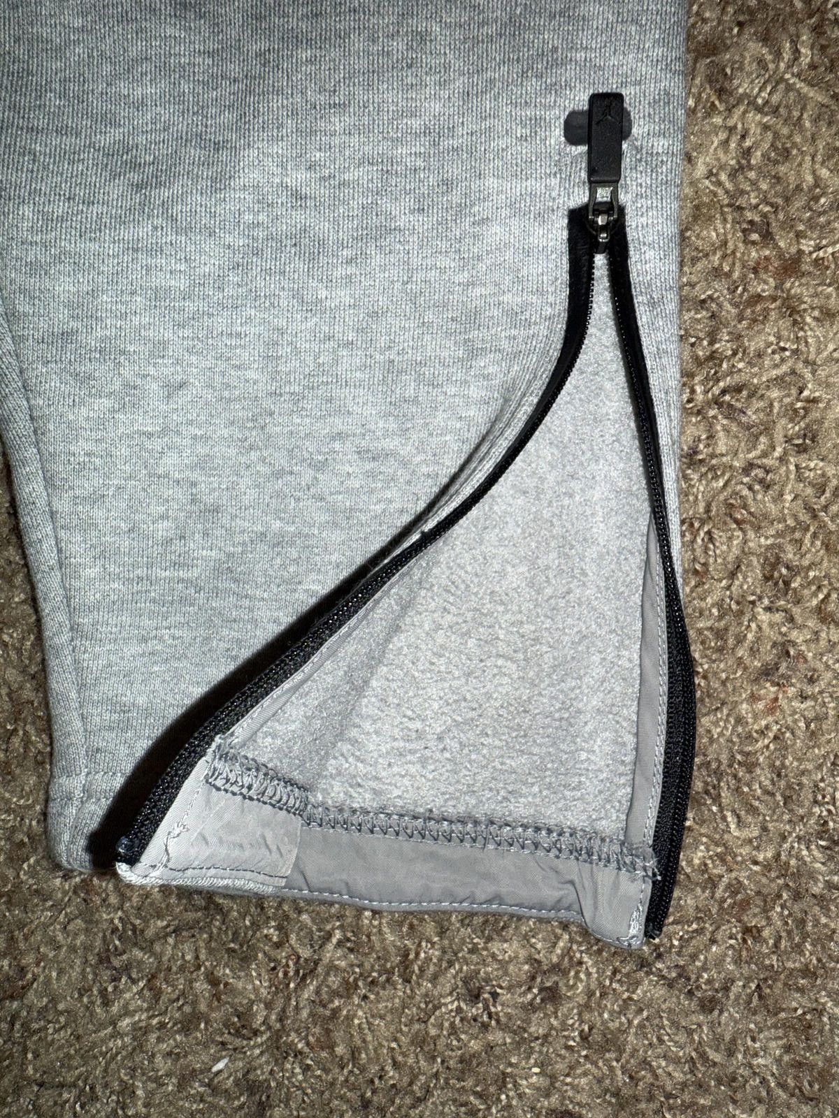 Nike Nike Air Jordan Men’s Shield Fleece Basketball Training Sweatpants Joggers Size US 32 / EU 48 - 6 Thumbnail