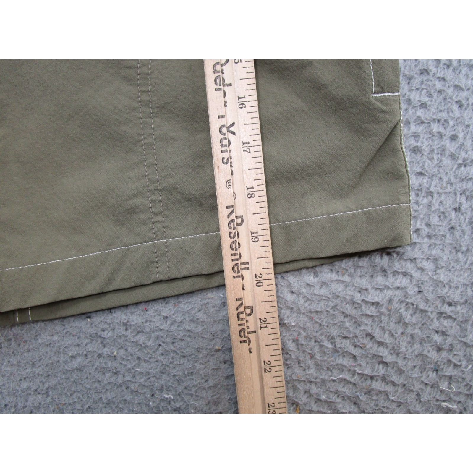 Vintage Kuhl Shorts Mens Size 30 Green Nylon Blend Hiking Cargo Snap Outdoors Stretch Size US 30 / EU 46 - 7 Thumbnail