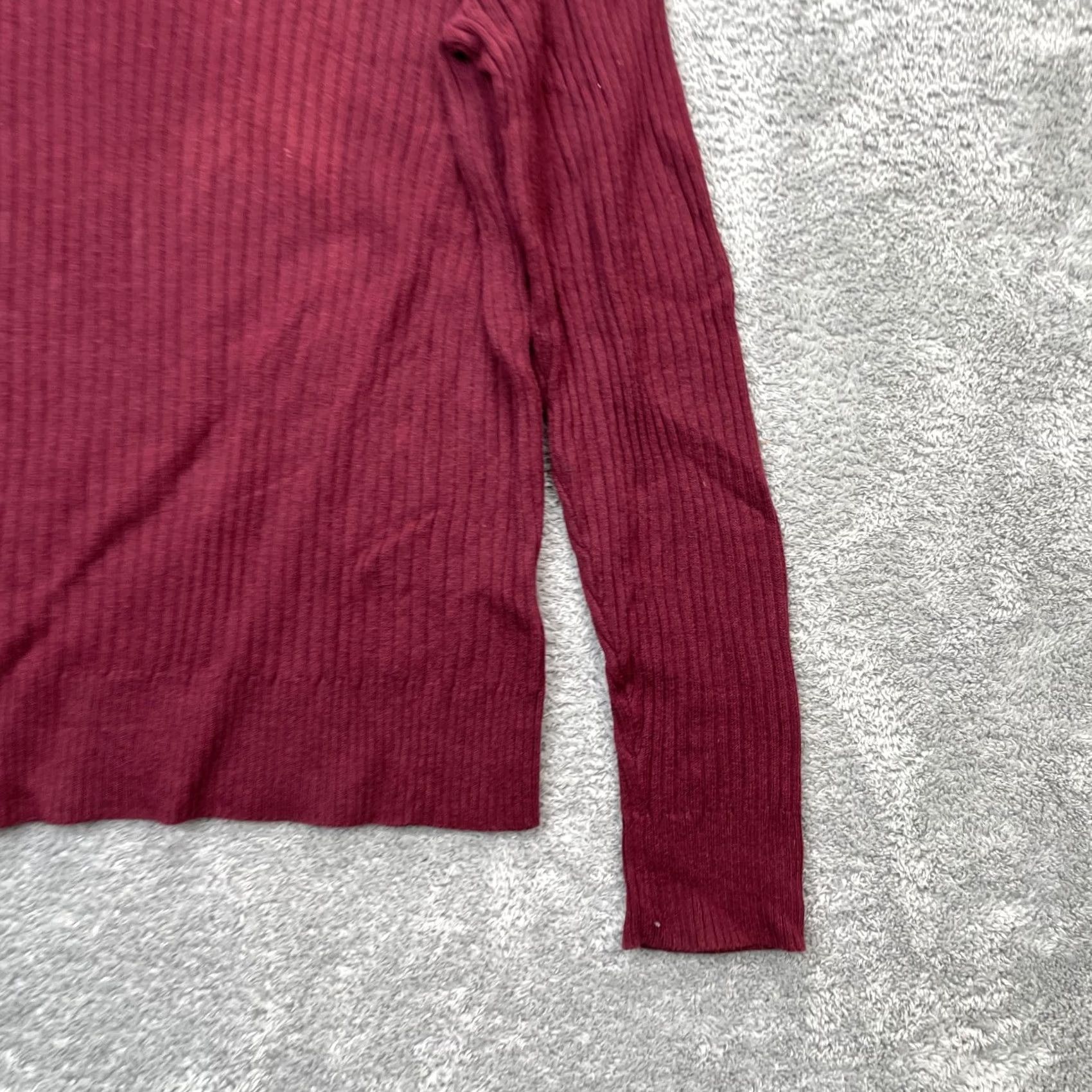 Gap Gap Sweater Mens Large Red Turtleneck Tight-Knit Pullover Ribbed Knit Casual Shirt Jumper (Men) Holiday, Winter Color: Red Size US L / EU 52-54 / 3 - 4 Thumbnail
