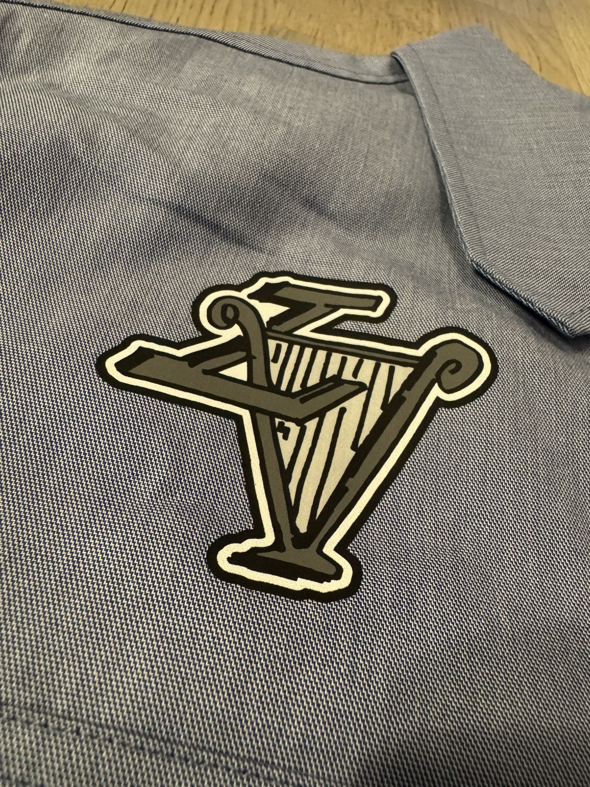 Louis Vuitton LOUIS VUITTON shirt see photos for real tape measurements Size US M / EU 48-50 / 2 - 6 Thumbnail