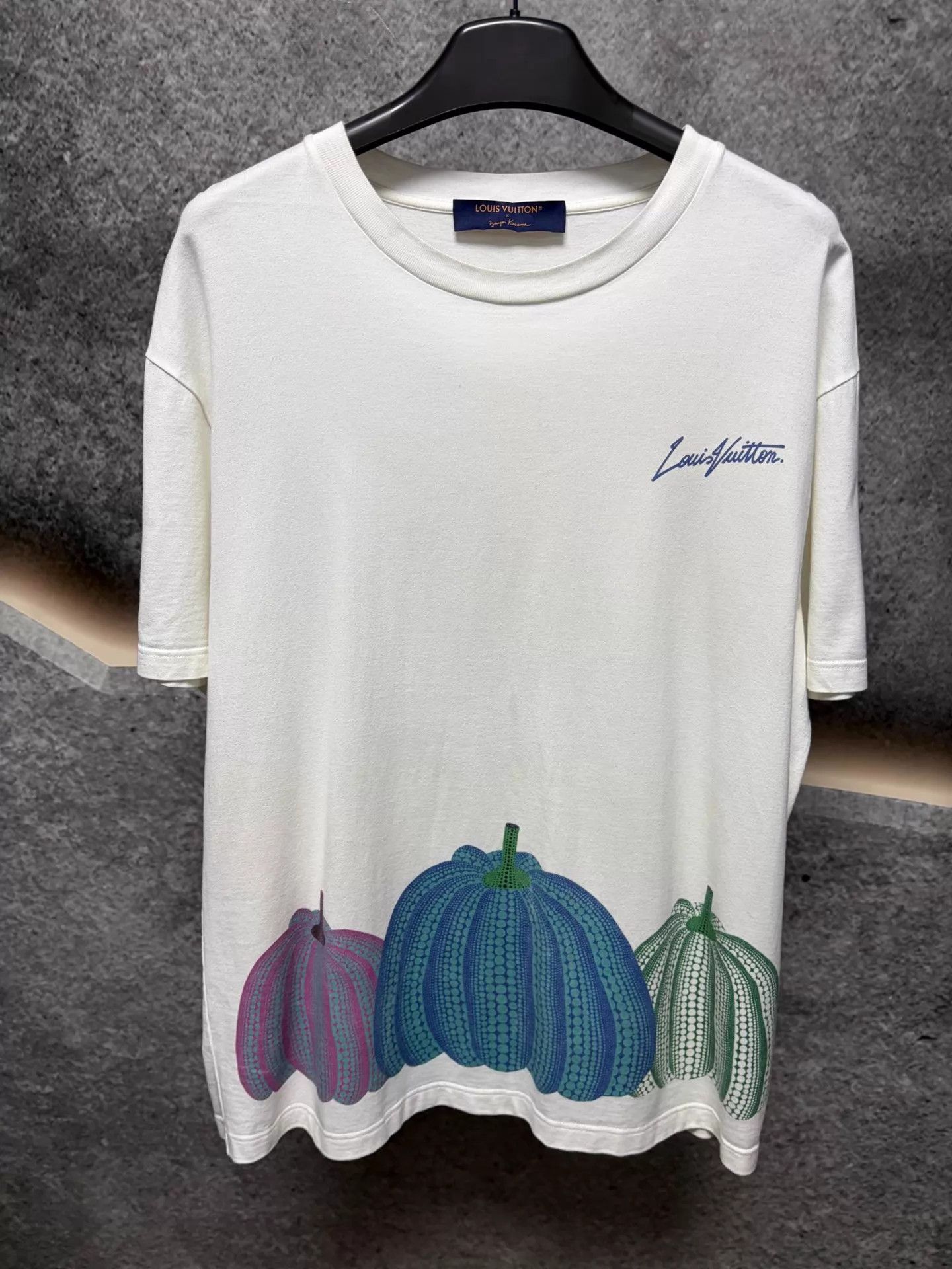 Louis Vuitton LV x Yayoi Kusama Pumpkin Print XL T-shirt Size US XL / EU 56 / 4 - 1 Thumbnail