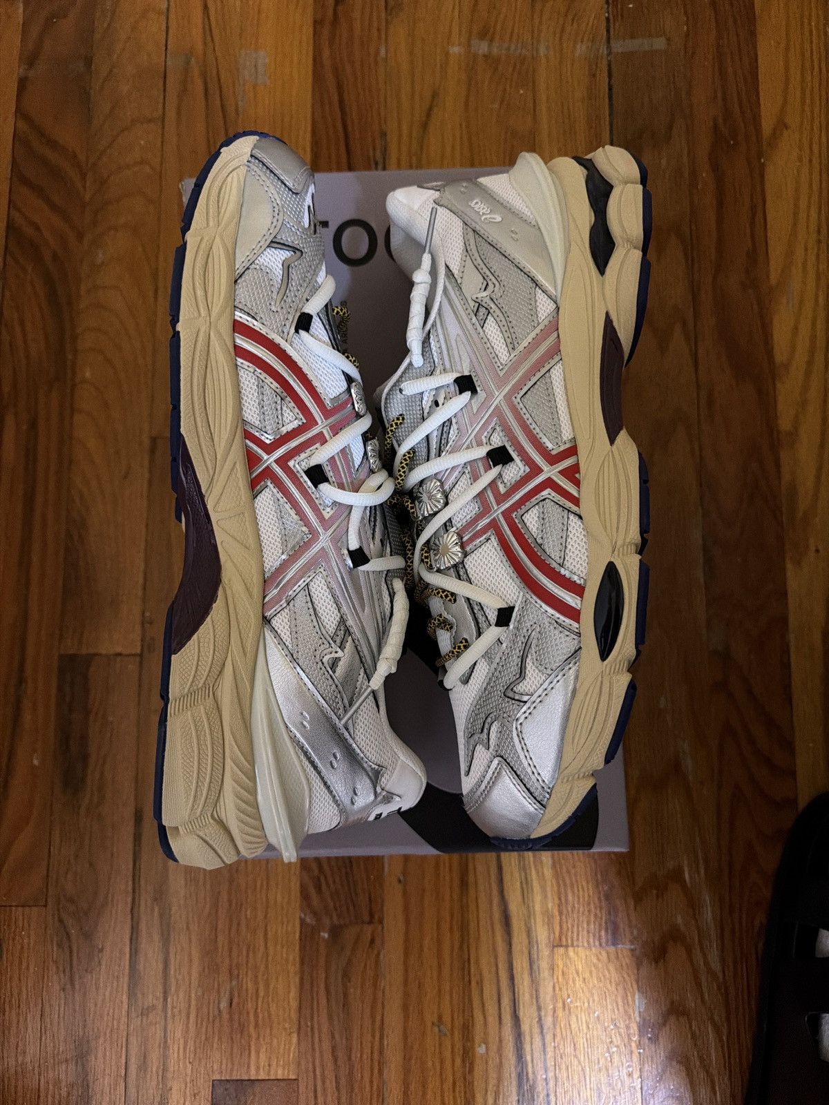 Asics TOGA x ASICS Gel Cumulus 16 TG 'White Red Pure Silver' Size US 13 / EU 46 - 1 Thumbnail