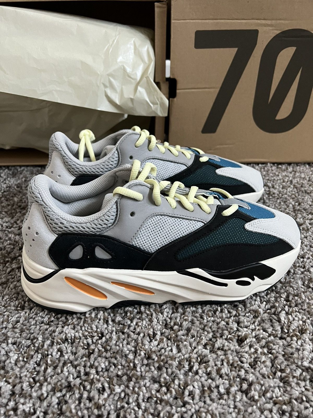 Yeezy Yeezy Waverunner Brand New Size US 9.5 / EU 42-43 - 3 Thumbnail