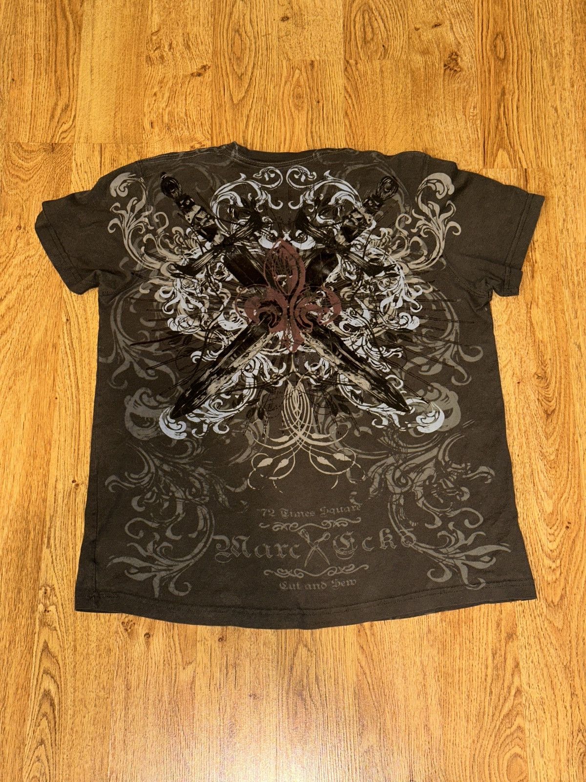 Marc Ecko Y2K Vtg Marc ECKO Fleur De Lis Studded Swords Cross Tee Size US S / EU 44-46 / 1 - 6 Thumbnail