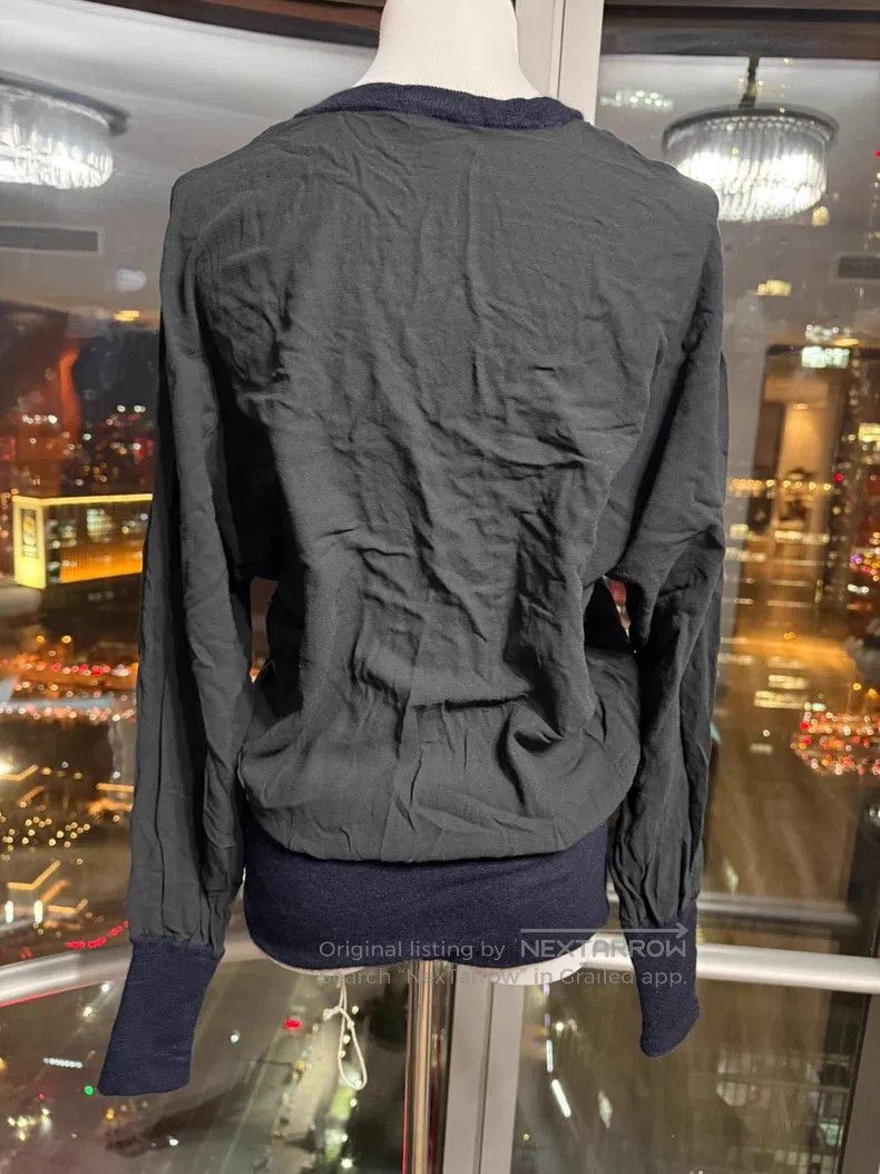 Hermes Hermes Black cashmere sweater, V-neck design, loose fit, 1 Size XS / US 0-2 / IT 36-38 - 2 Thumbnail