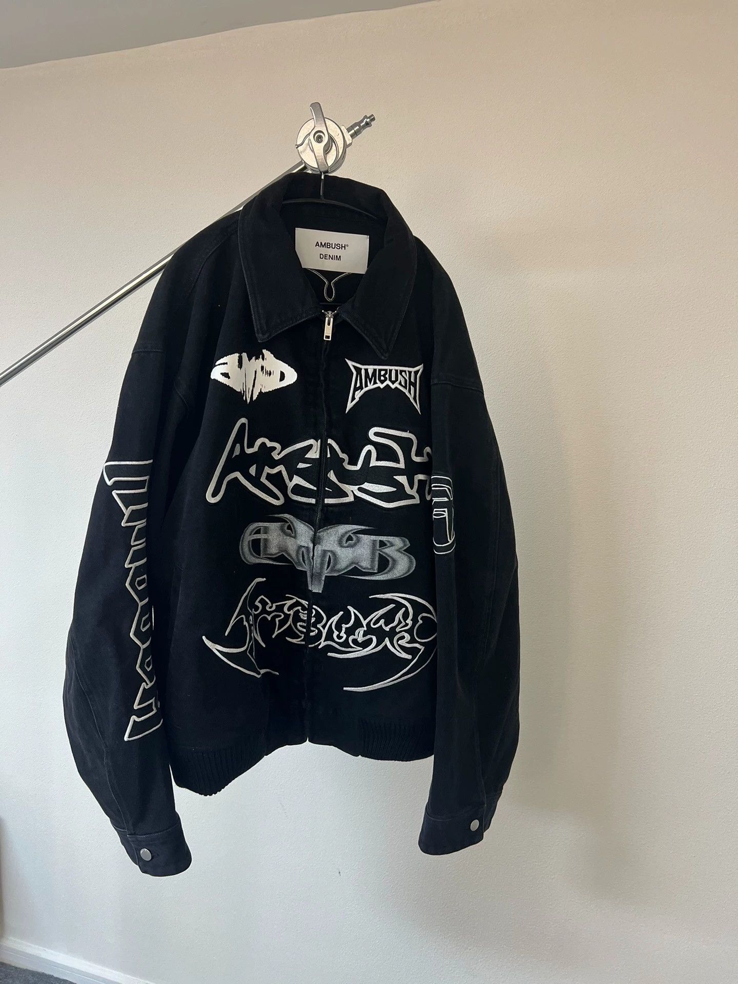Ambush Design AMBUSH 23FW Black Oversized Denim Patchwork Pilot Jacket XL Size US XL / EU 56 / 4 - 2 Thumbnail