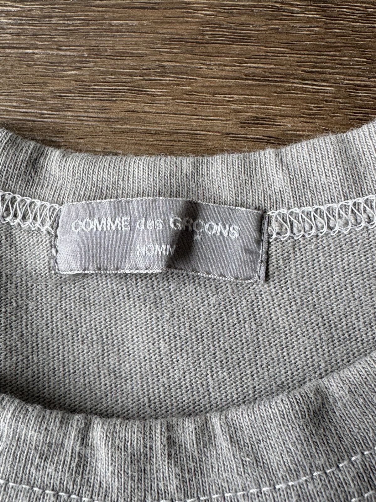 Comme des Garcons Homme Comme Des Garcons Homme “CdGH” Red Logo Gray Tee AD1999 Size US L / EU 52-54 / 3 - 3 Thumbnail