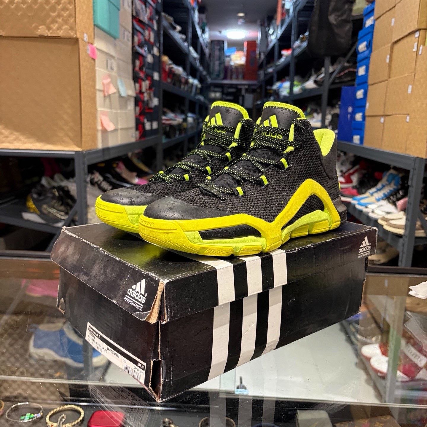 Adidas Adidas Green Lowtop Sneakers 9.5 Men Size US 9.5 / EU 42-43 - 1 Thumbnail