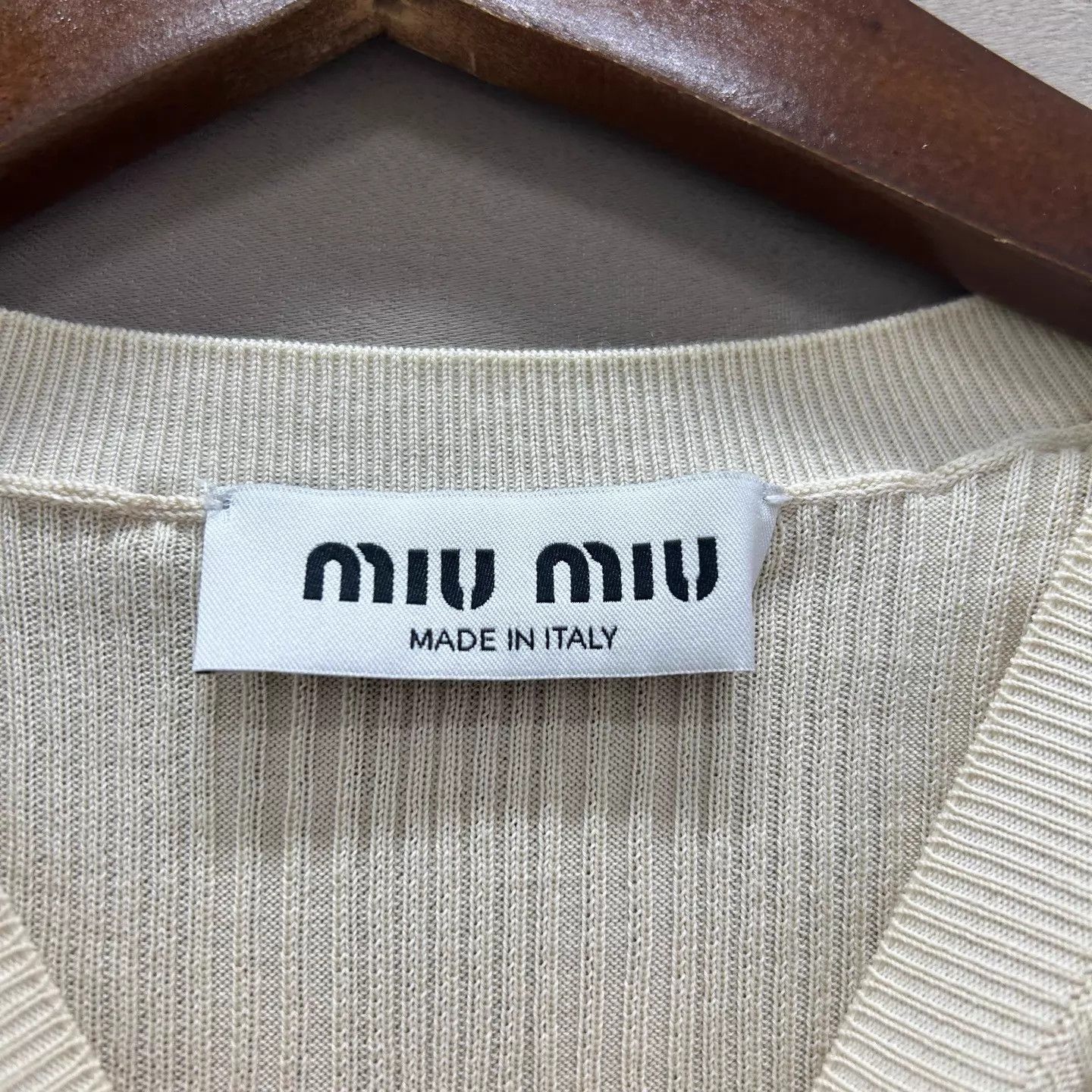 Miu Miu Miu Miu 99 New Logo-Embroidered Lace Trim Knit Top36 Size XS / US 0-2 / IT 36-38 - 4 Thumbnail