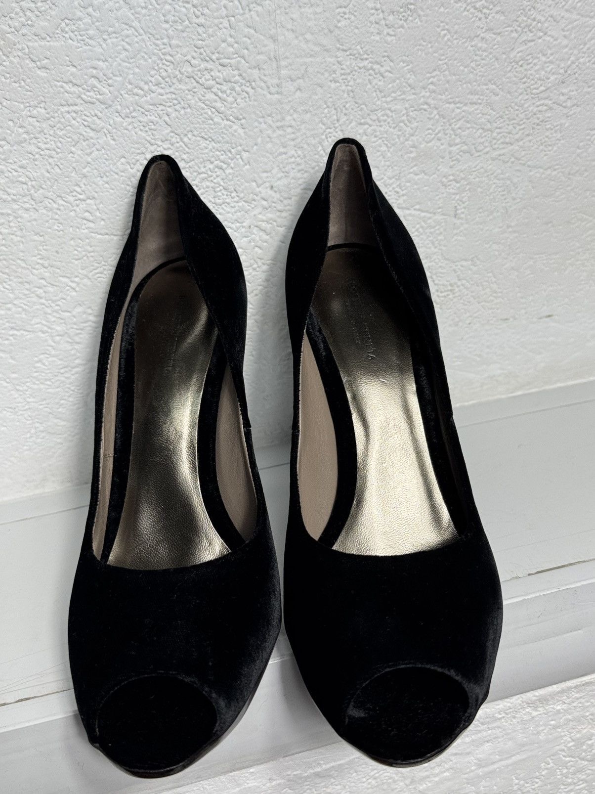 Bottega Veneta Bottega Veneta Women's Velvet Suede Peep Toe Pumps Size US 9 / IT 39 - 7 Thumbnail