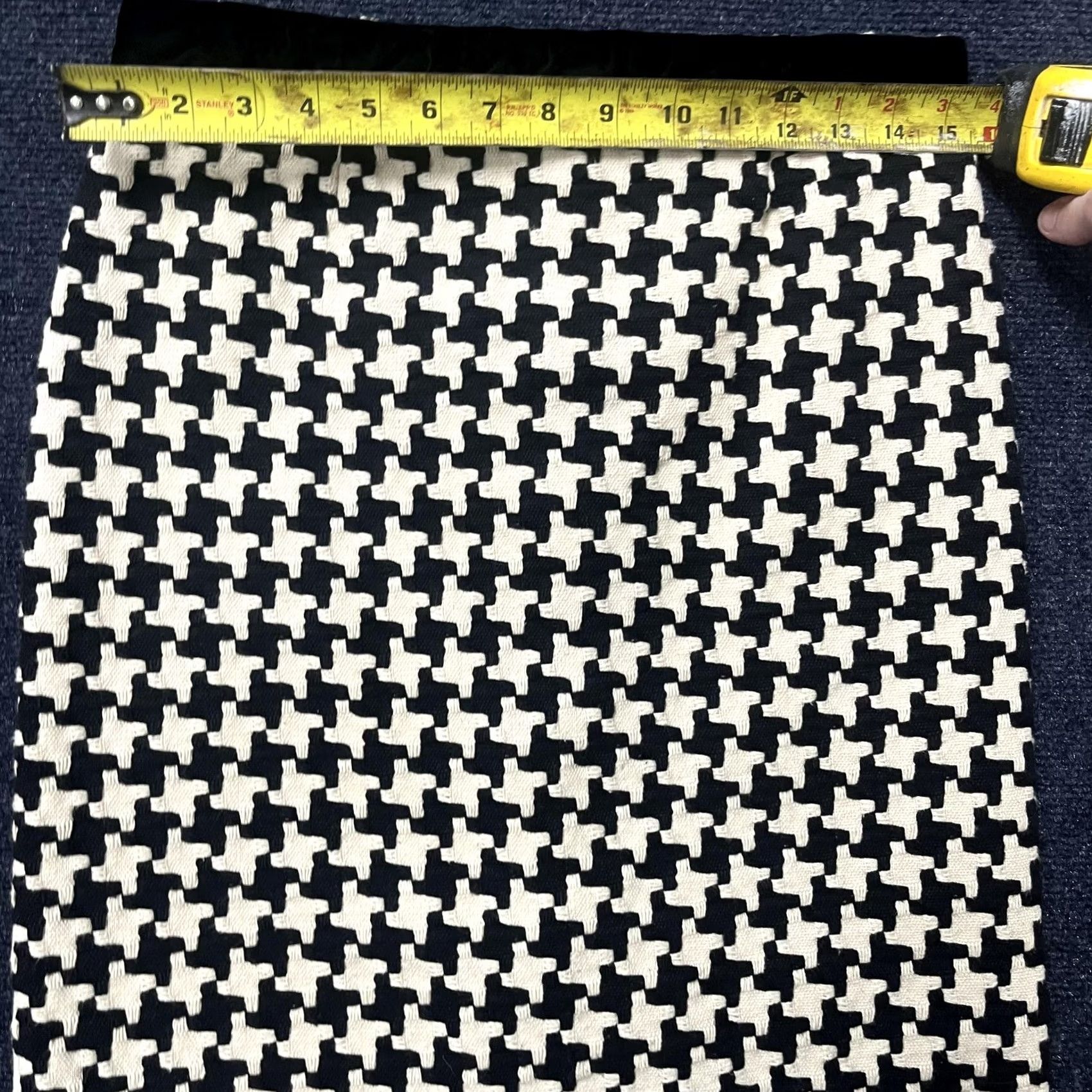 Velvet VINTAGE Skirt Skirtin Around Womens 6 Black White Houndstooth Button Front Velvet Waist Size 28" / US 6 / IT 42 - 3 Thumbnail