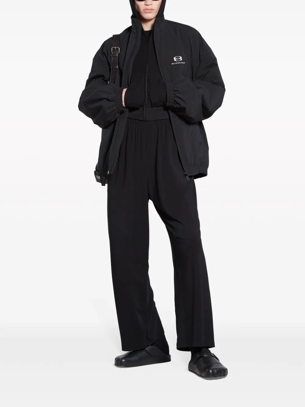Balenciaga o1srvl11e1125 Unity Sports Icon Cocoon Windbreaker Jacket Size US XL / EU 56 / 4 - 2 Thumbnail