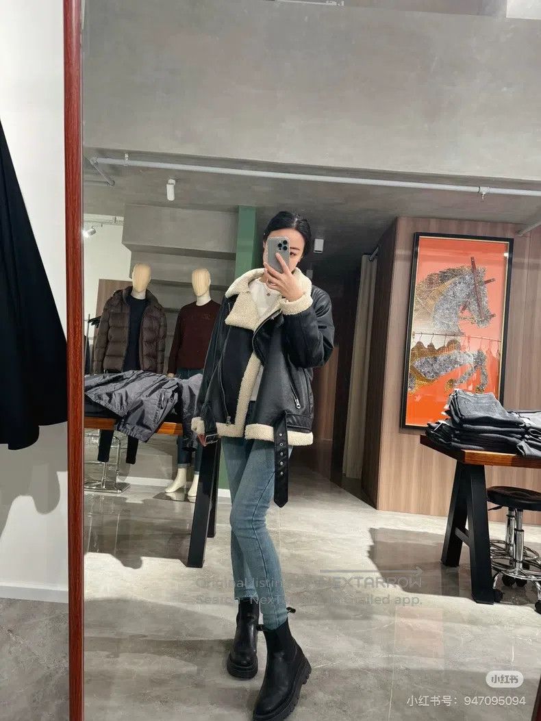 Acne Studios Acne Studios Black Leather and Fur Integrated Biker Jacket Size XXS / US 00 / IT 34 - 4 Thumbnail